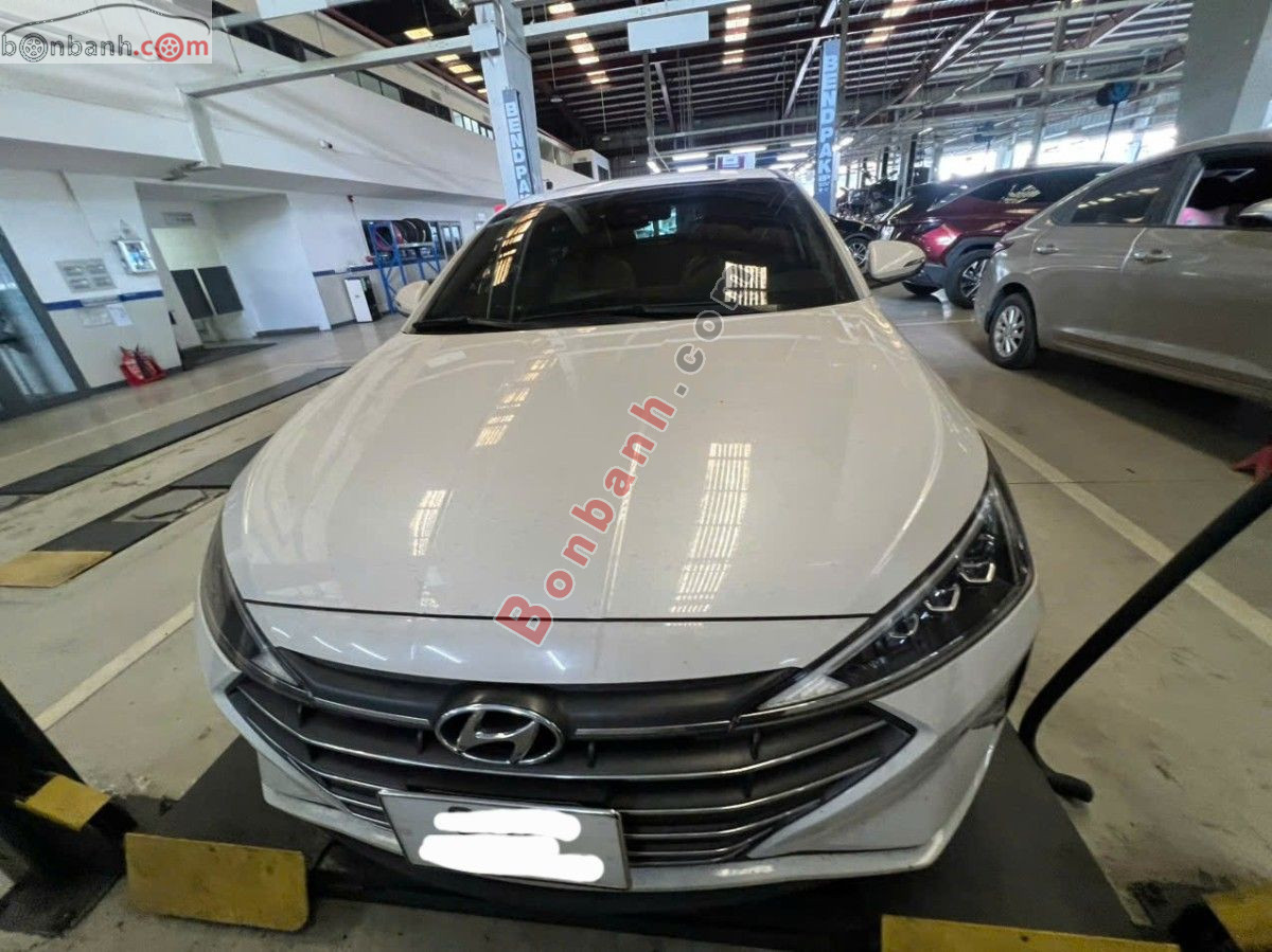 Bán ô tô Hyundai Elantra 2.0 AT - 2021 - xe cũ