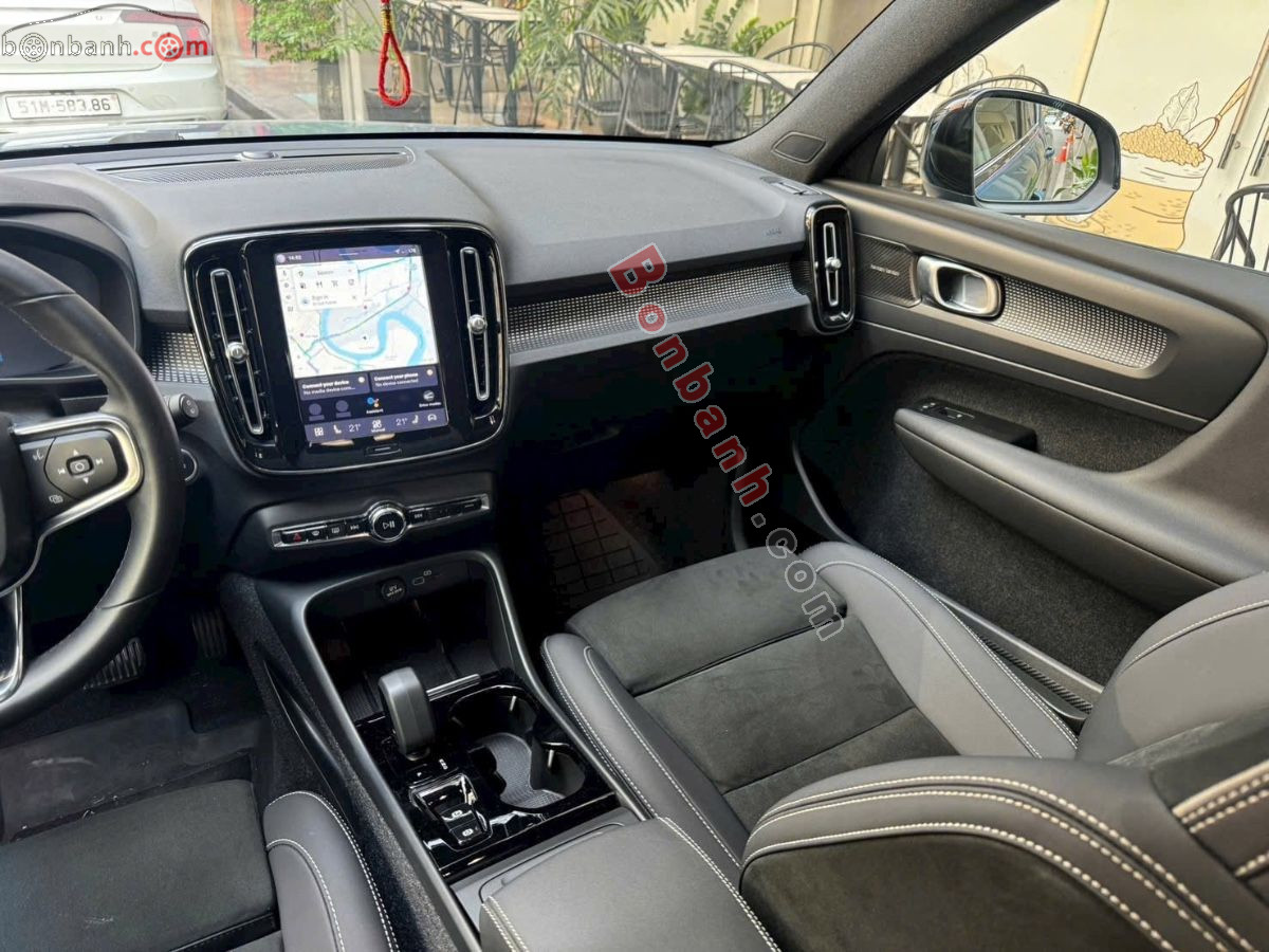 Bán ô tô Volvo XC40 Ultimate B5 AWD - 2023 - xe mới