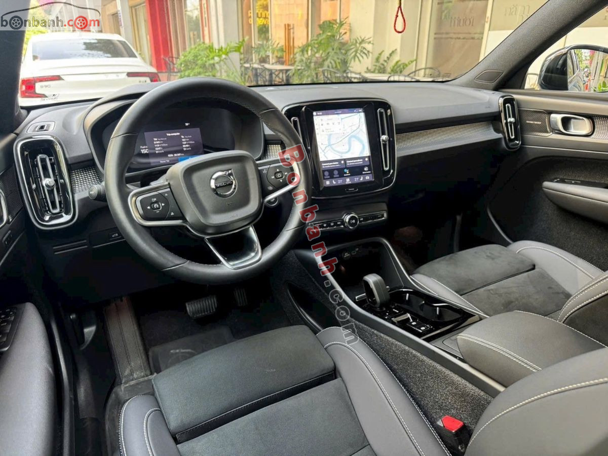 Bán ô tô Volvo XC40 Ultimate B5 AWD - 2023 - xe mới