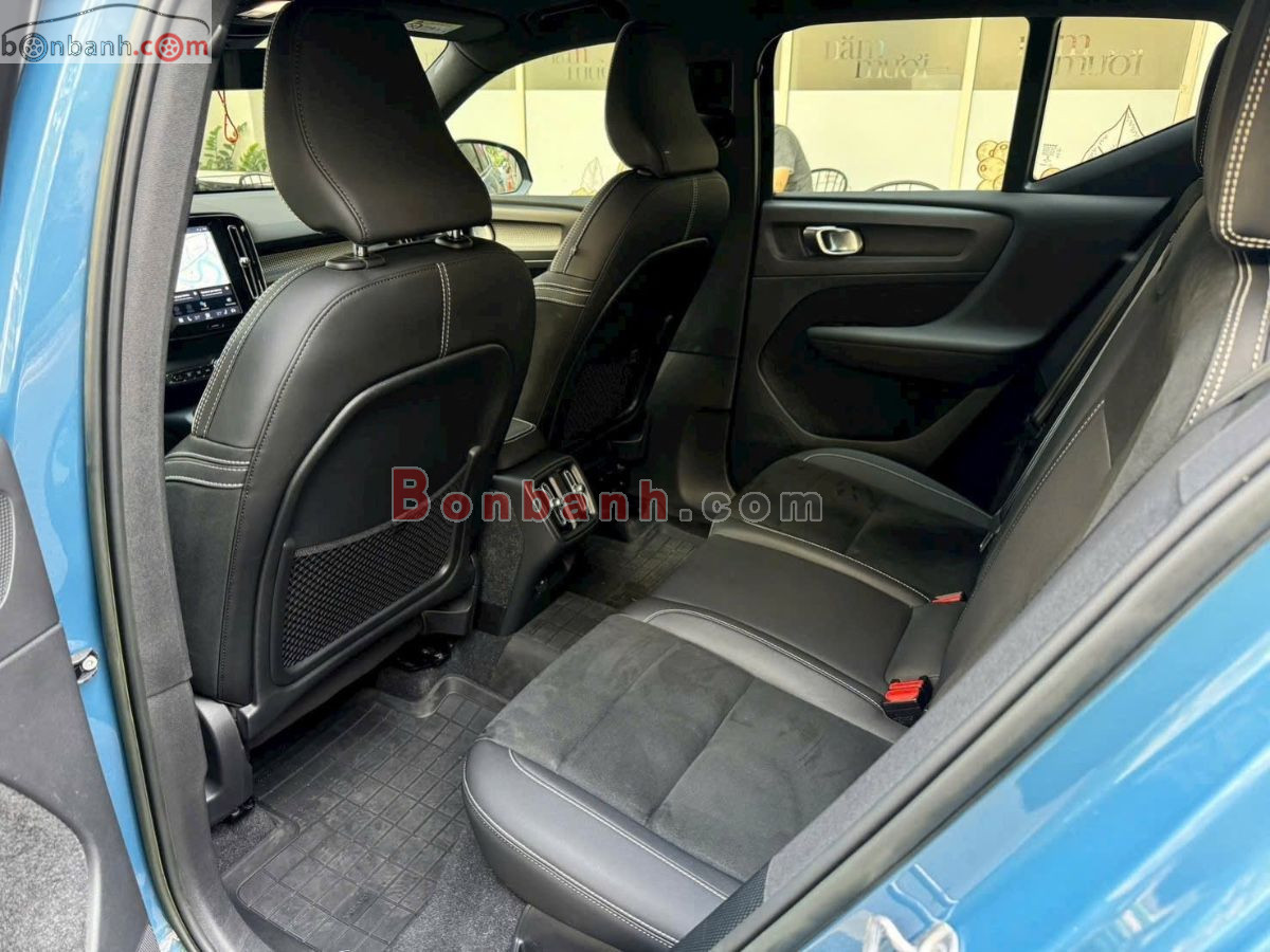 Bán ô tô Volvo XC40 Ultimate B5 AWD - 2023 - xe mới