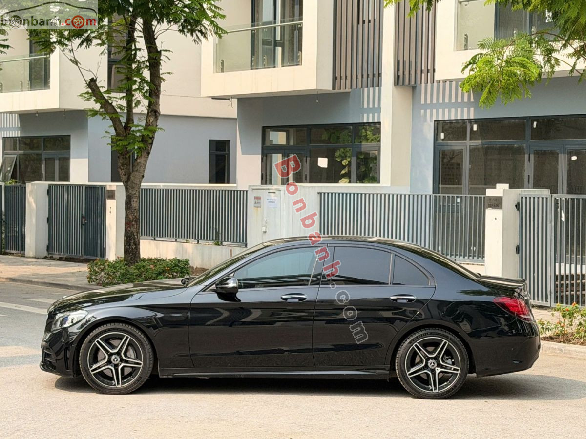 Bán ô tô Mercedes Benz C class C300 AMG - 2020 - xe cũ