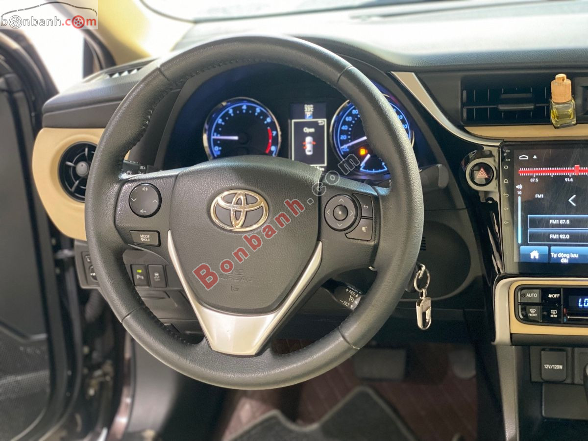 Bán ô tô Toyota Corolla altis 1.8G AT - 2017 - xe cũ