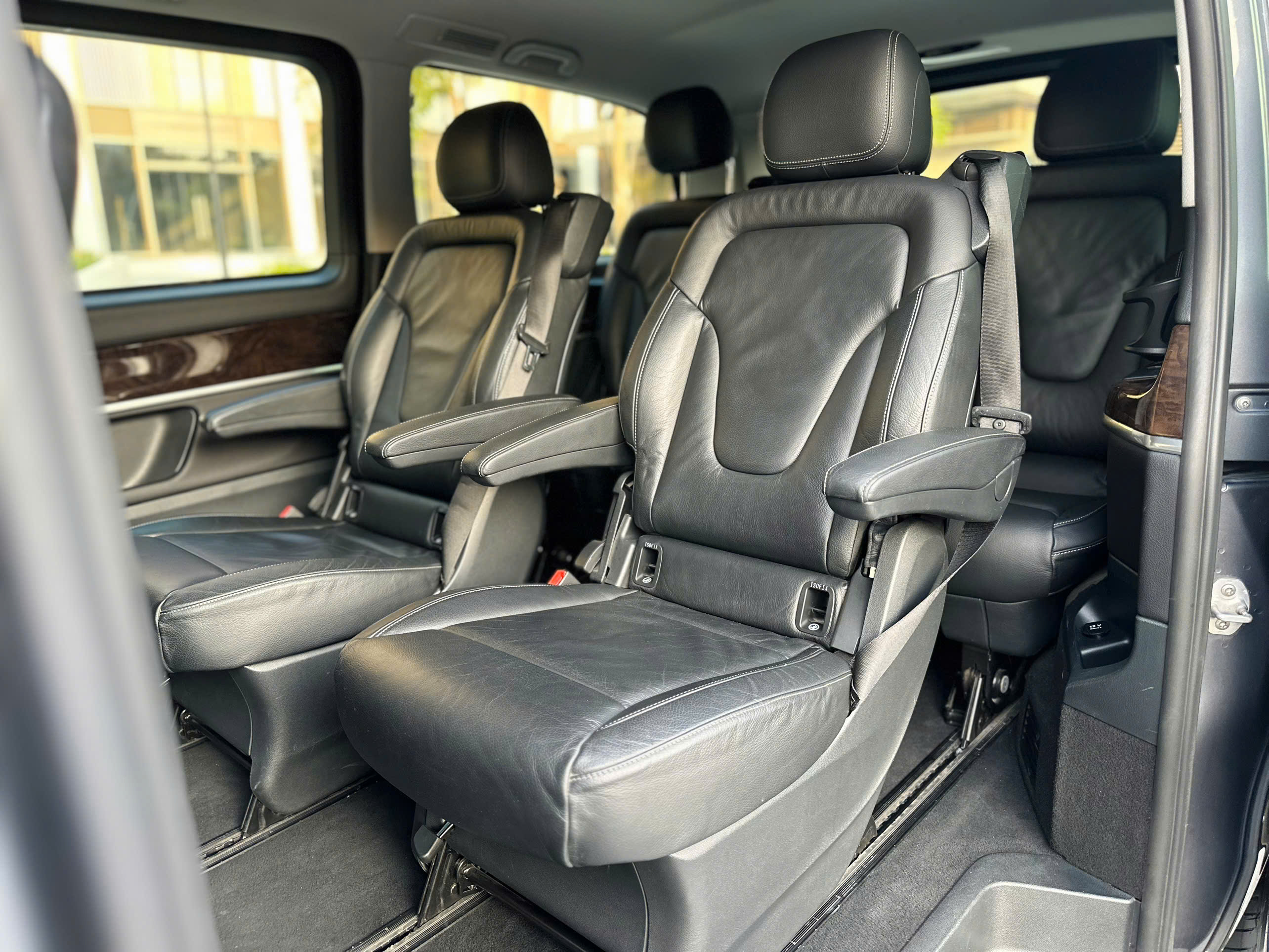 Bán xe Mercedes-Benz V Class V250 Avantgarde sản xuất năm 2016, màu xám (ghi), nhập khẩu nguyên chiếc