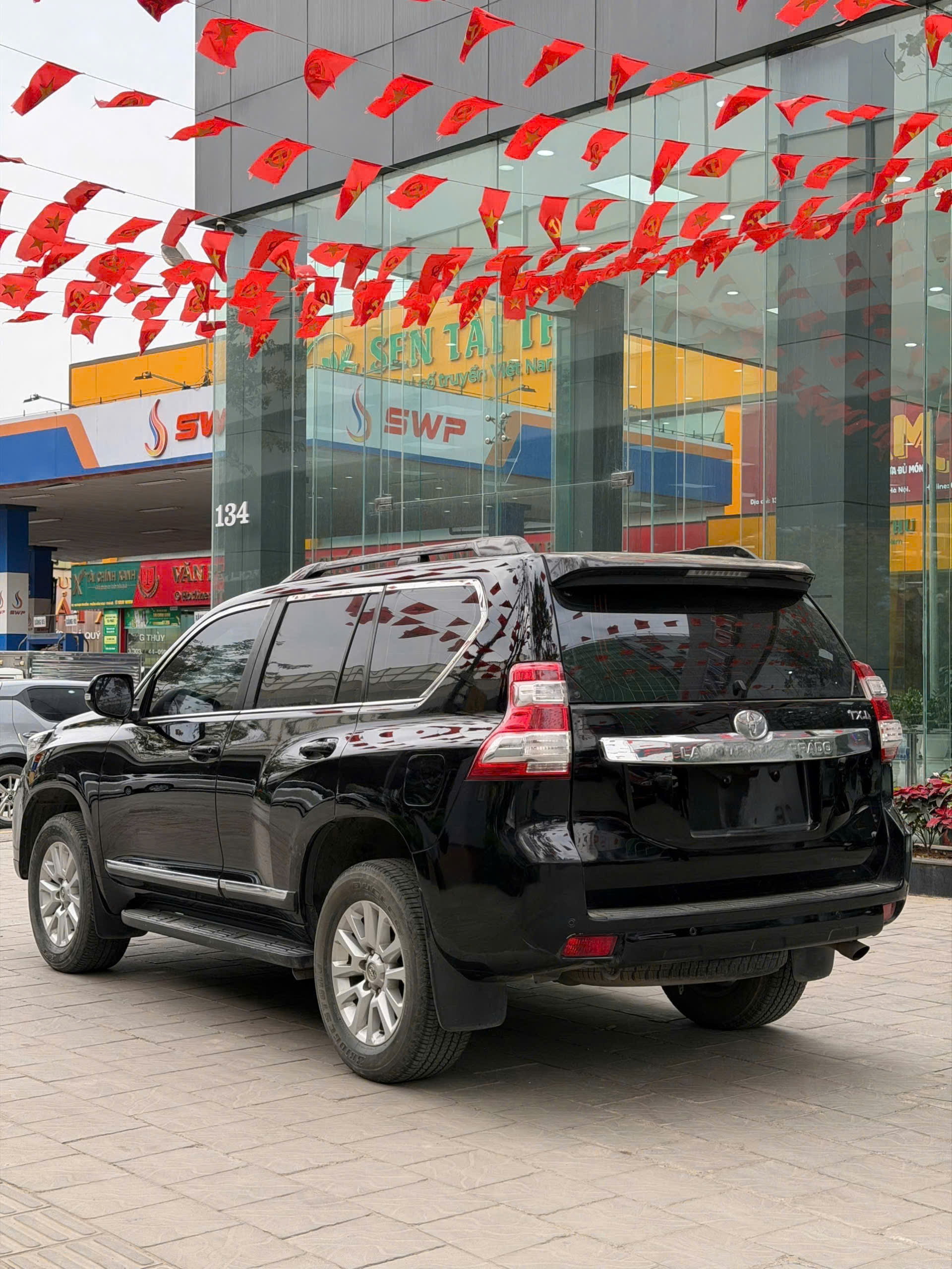 Toyota Prado TXL Năm 2017 Xe Cá Nhân Hơn 9 vạn Km chuẩn xịn