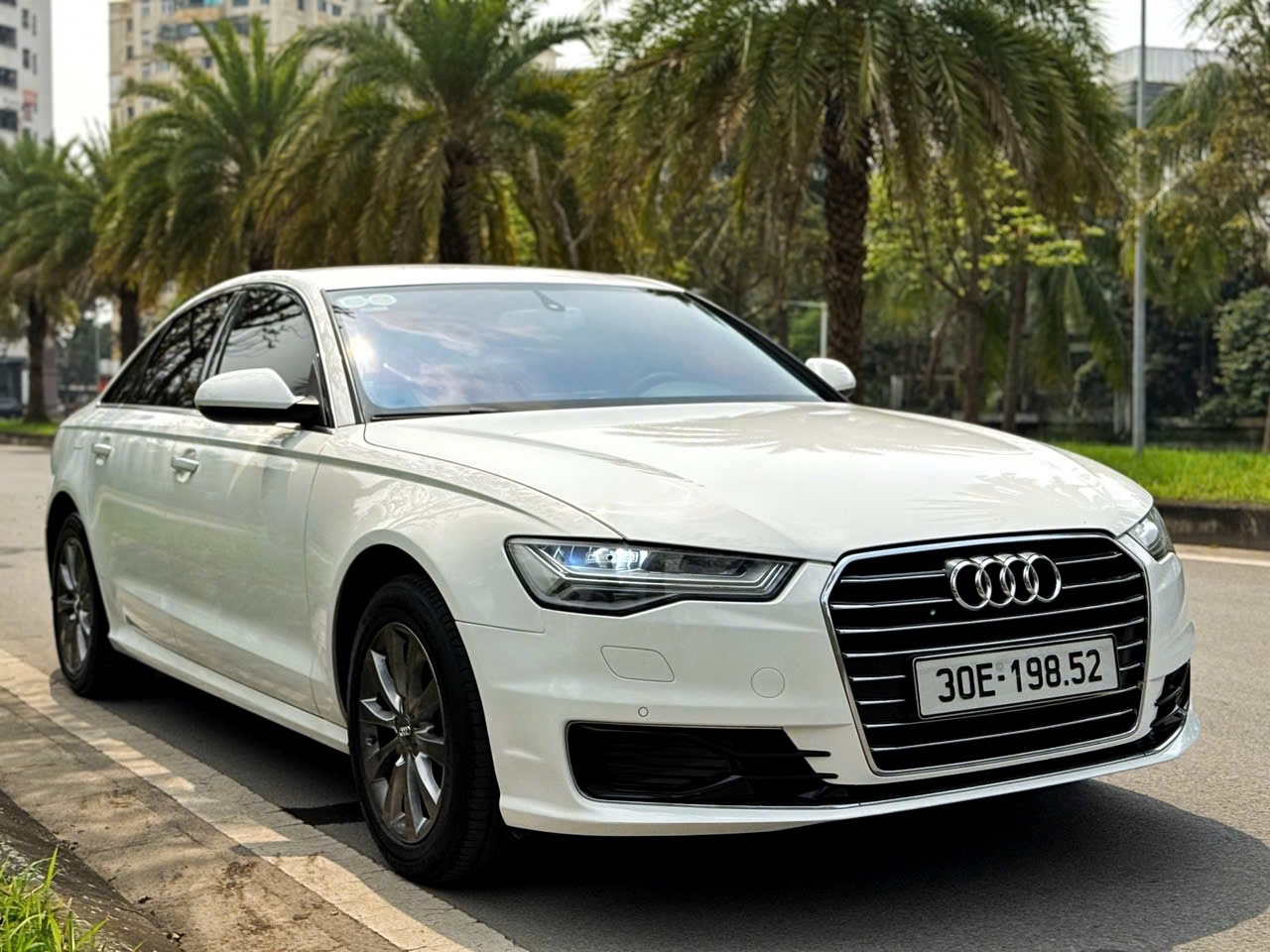 Bán Audi A6 18 TFSI sản xuất năm 2015, màu trắng, nhập khẩu, giá 545tr