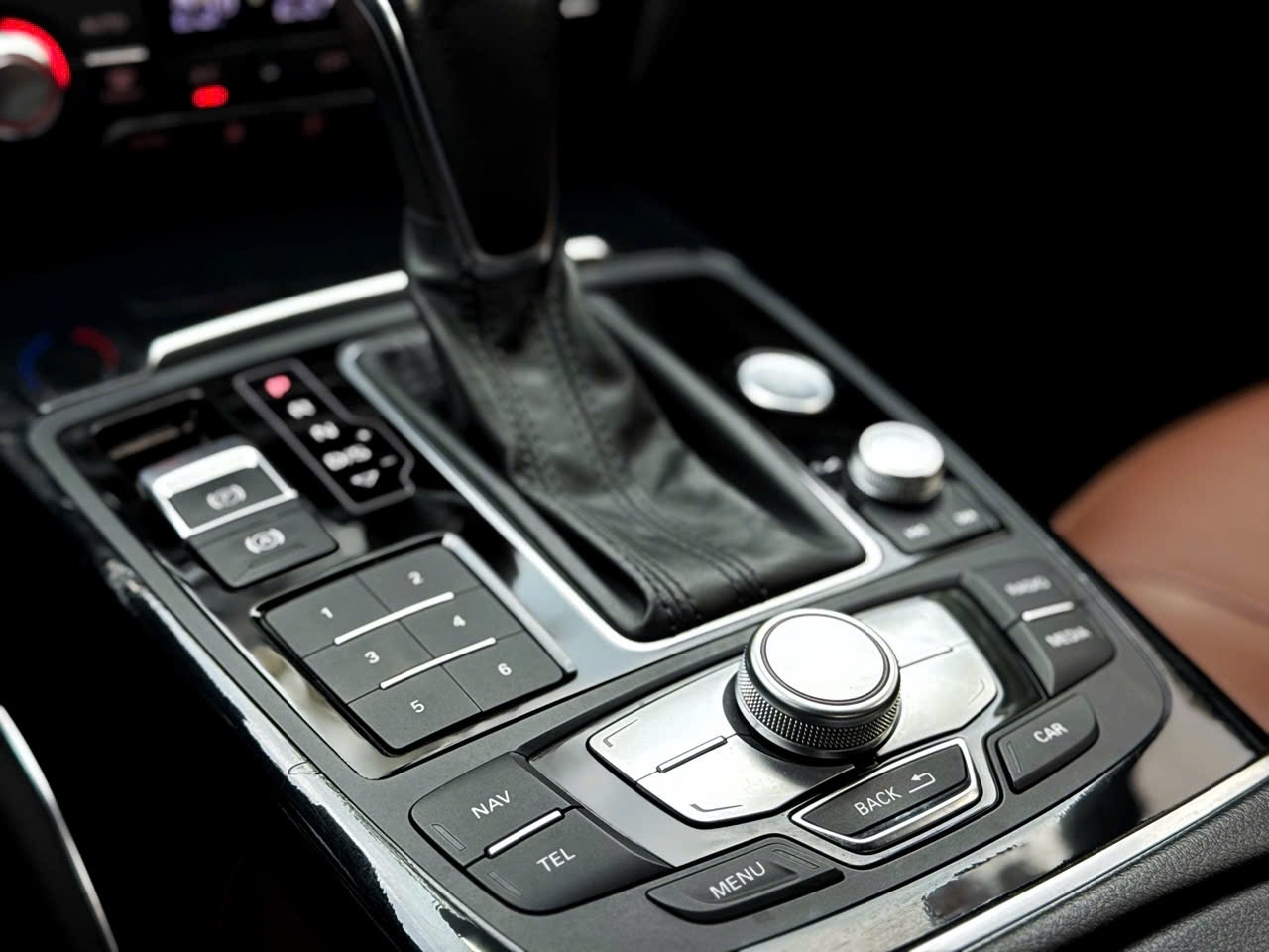 Bán Audi A6 18 TFSI sản xuất năm 2015, màu trắng, nhập khẩu, giá 545tr