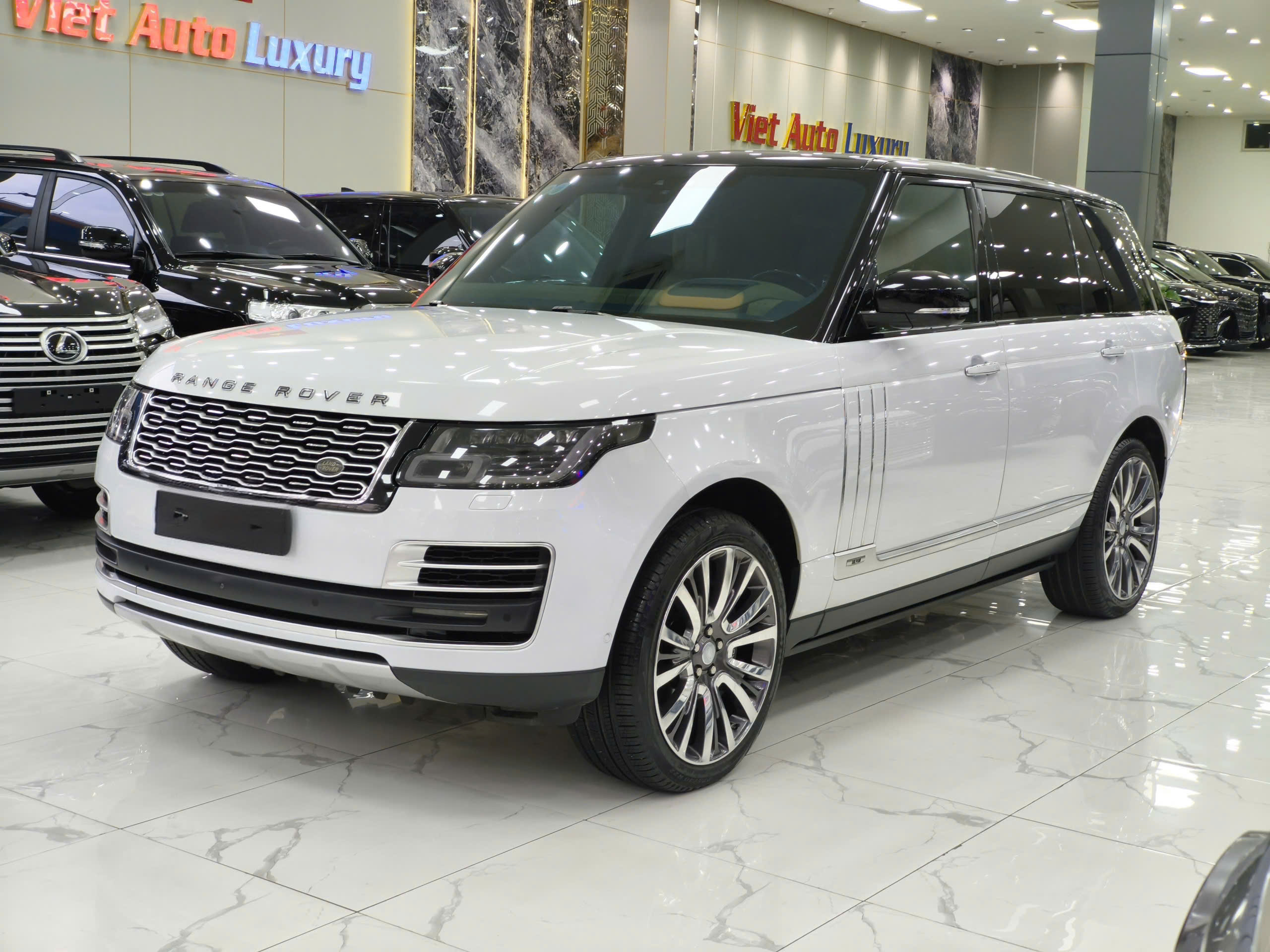 𝐑𝐚𝐧𝐠𝐞 𝐑𝐨𝐯𝐞𝐫 𝐒𝐕 𝟑.𝟎𝐈𝟔 𝐒𝐚̉𝐧 𝐗𝐮𝐚̂́𝐭 𝐍𝐚̆𝐦 𝟐𝟎𝟐𝟏