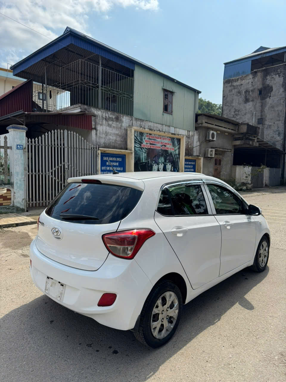 BÁN HYUNDAI I10 2015 – XE ĐẸP, GIÁ MỀM