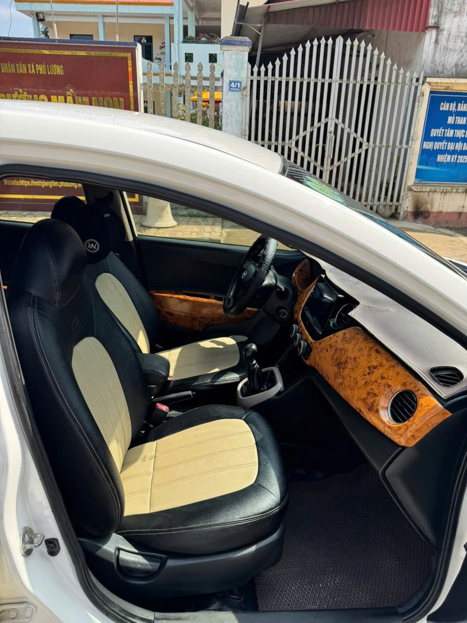 BÁN HYUNDAI I10 2015 – XE ĐẸP, GIÁ MỀM