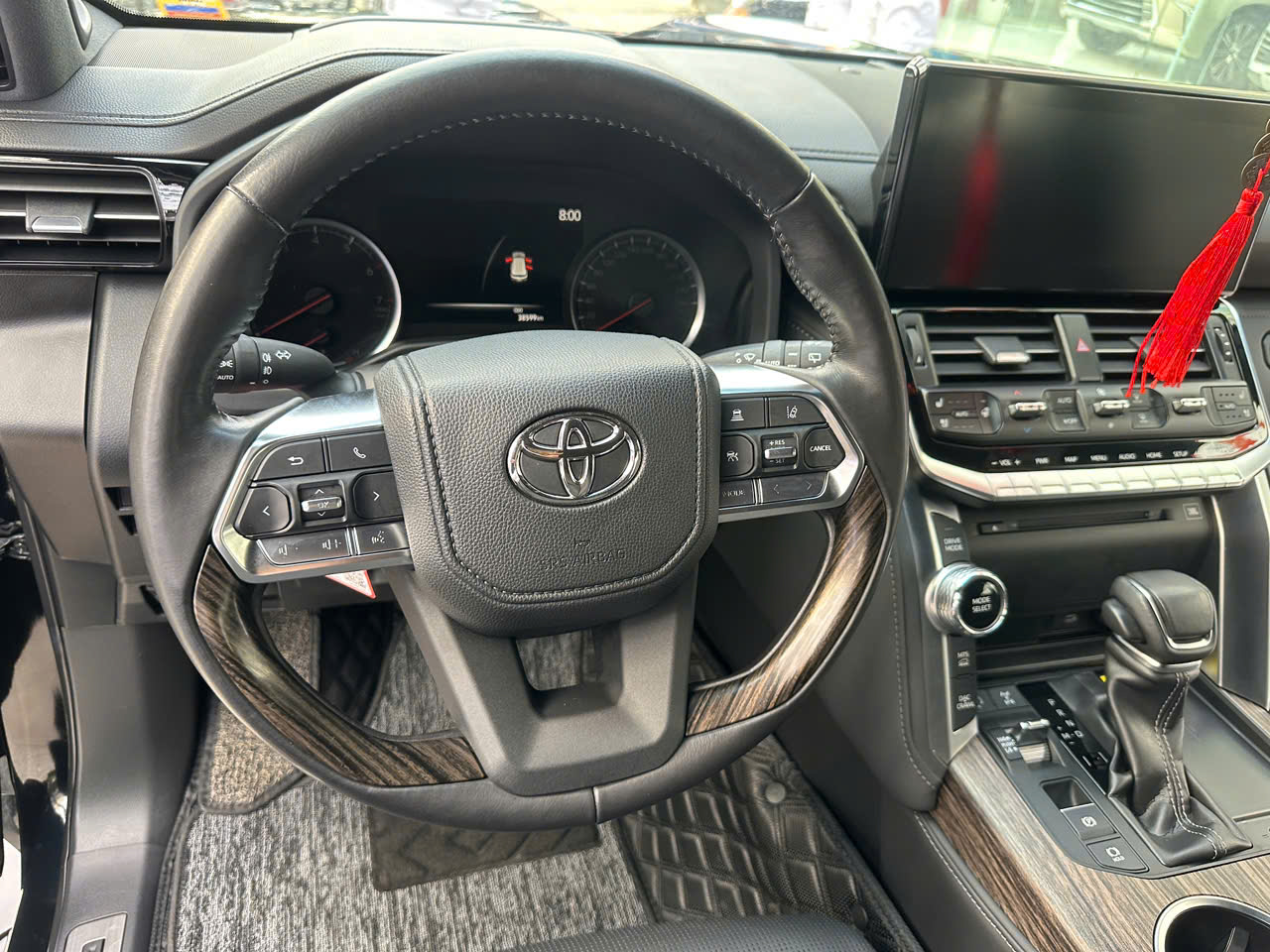 Bán xe Toyota Land Cruiser LC300 Sản Xuất 2023 Một Chủ, Xe một chủ đăng ký từ mới