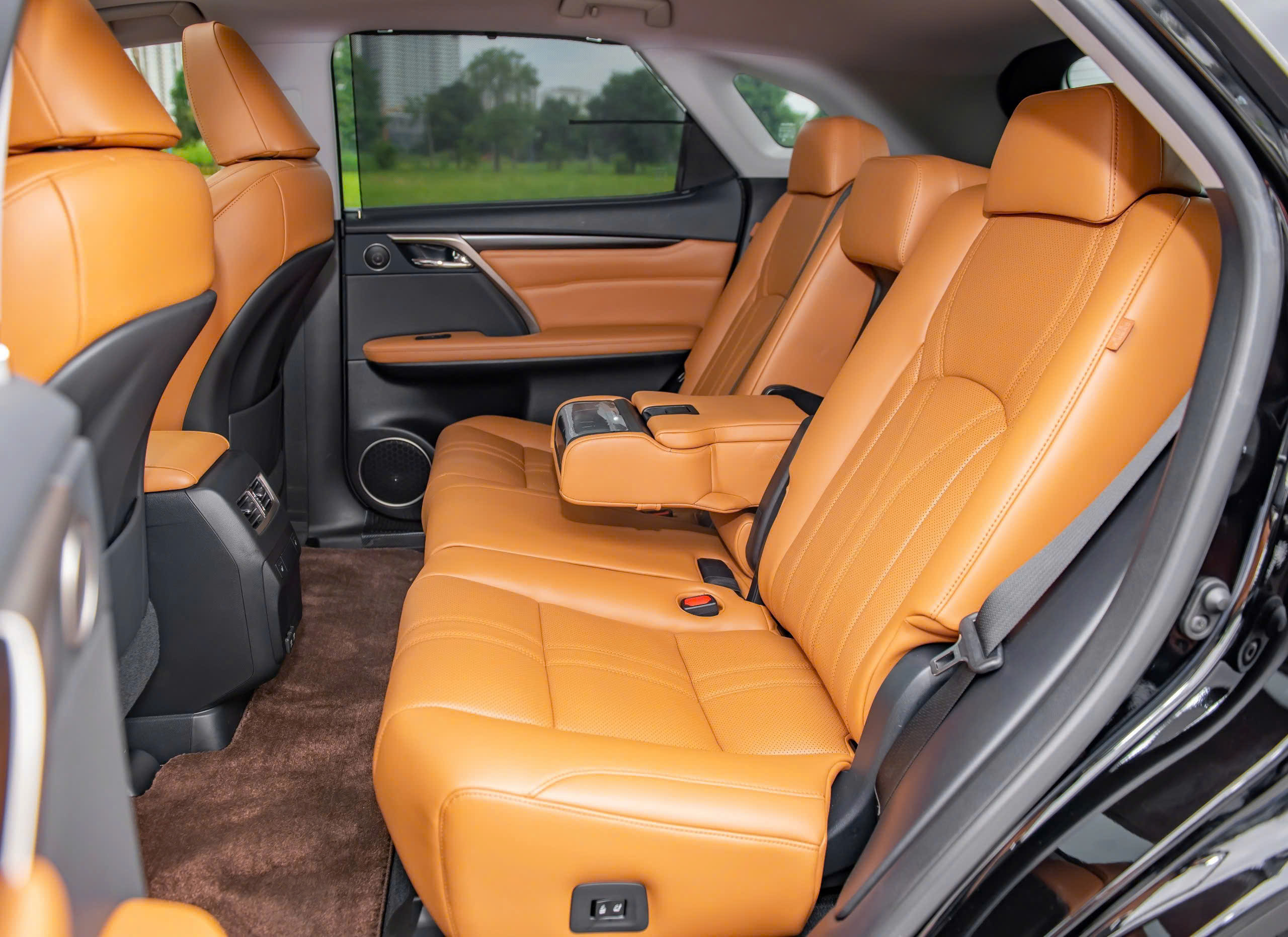 Cần bán Lexus RX 300 sản xuất năm 2019, màu đen, nhập khẩu nguyên chiếc giá cạnh tranh