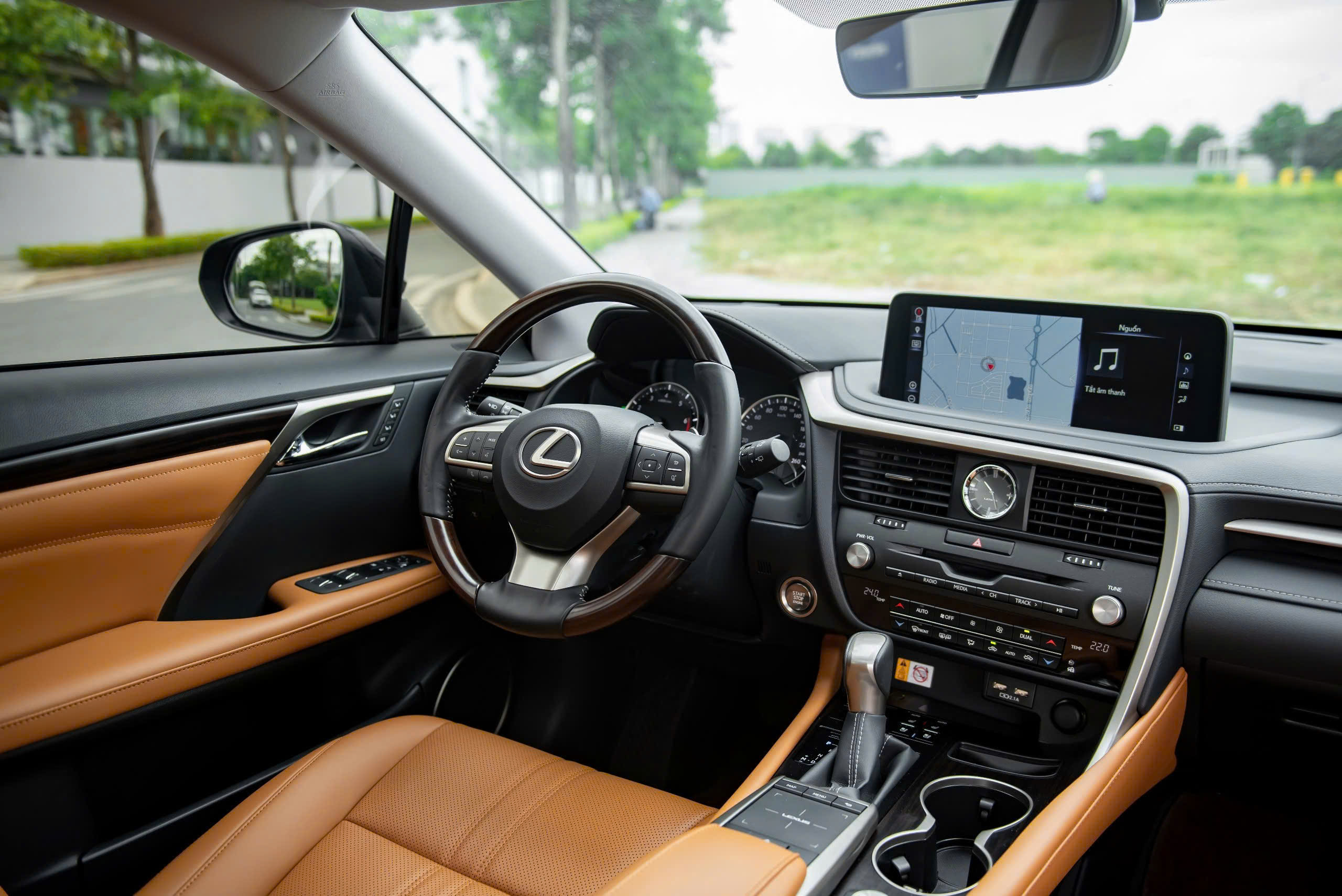 Cần bán Lexus RX 300 sản xuất năm 2019, màu đen, nhập khẩu nguyên chiếc giá cạnh tranh