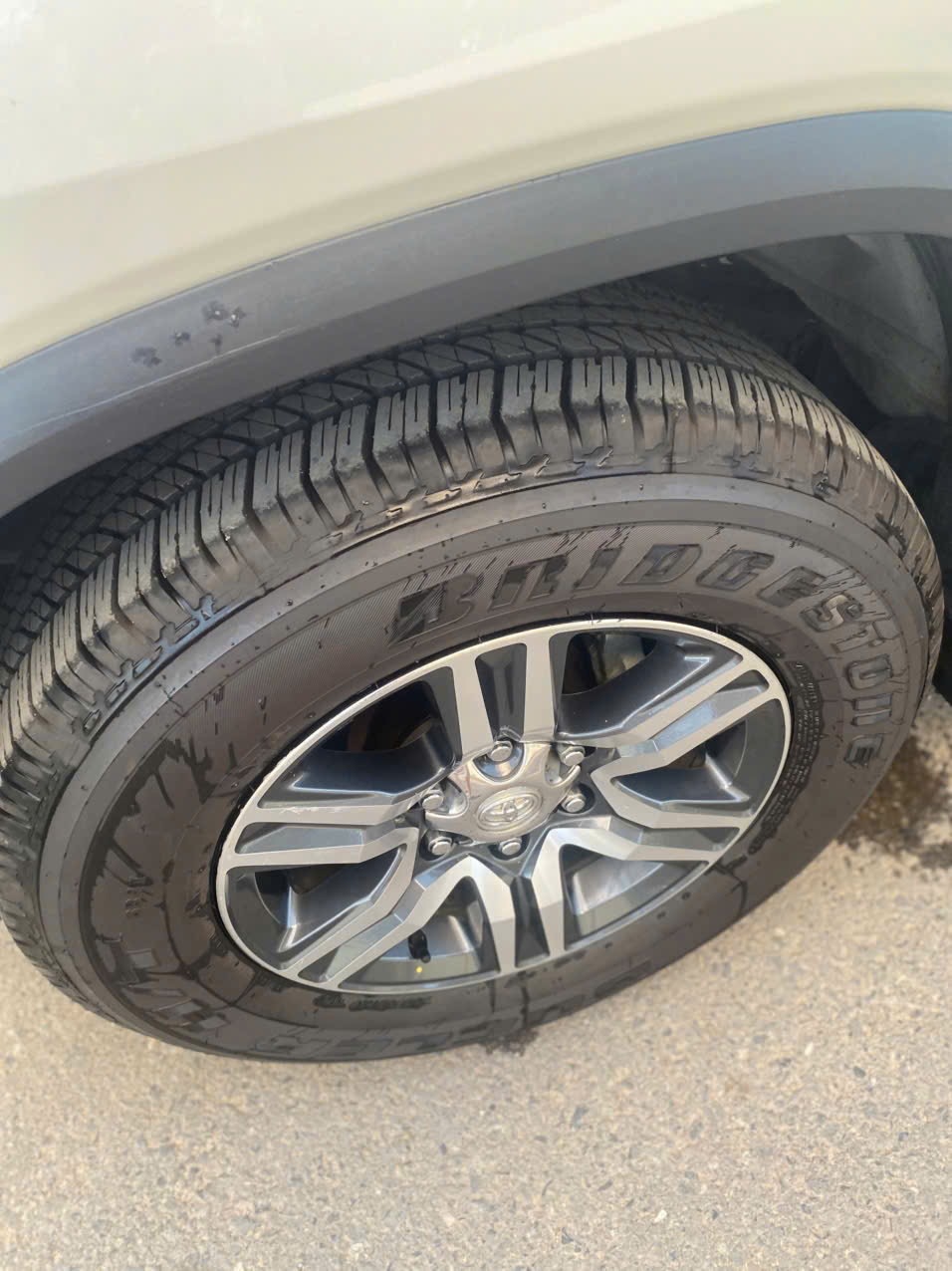 BÁN Toyota Fortuner 2017 Số Tự Động – Máy Xăng – Bản Đẹp