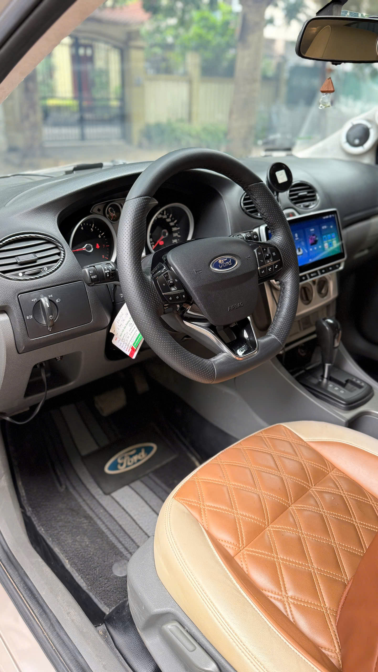 Chính Chủ Bán Ford Focus 2010 - Độ Full Option >300tr