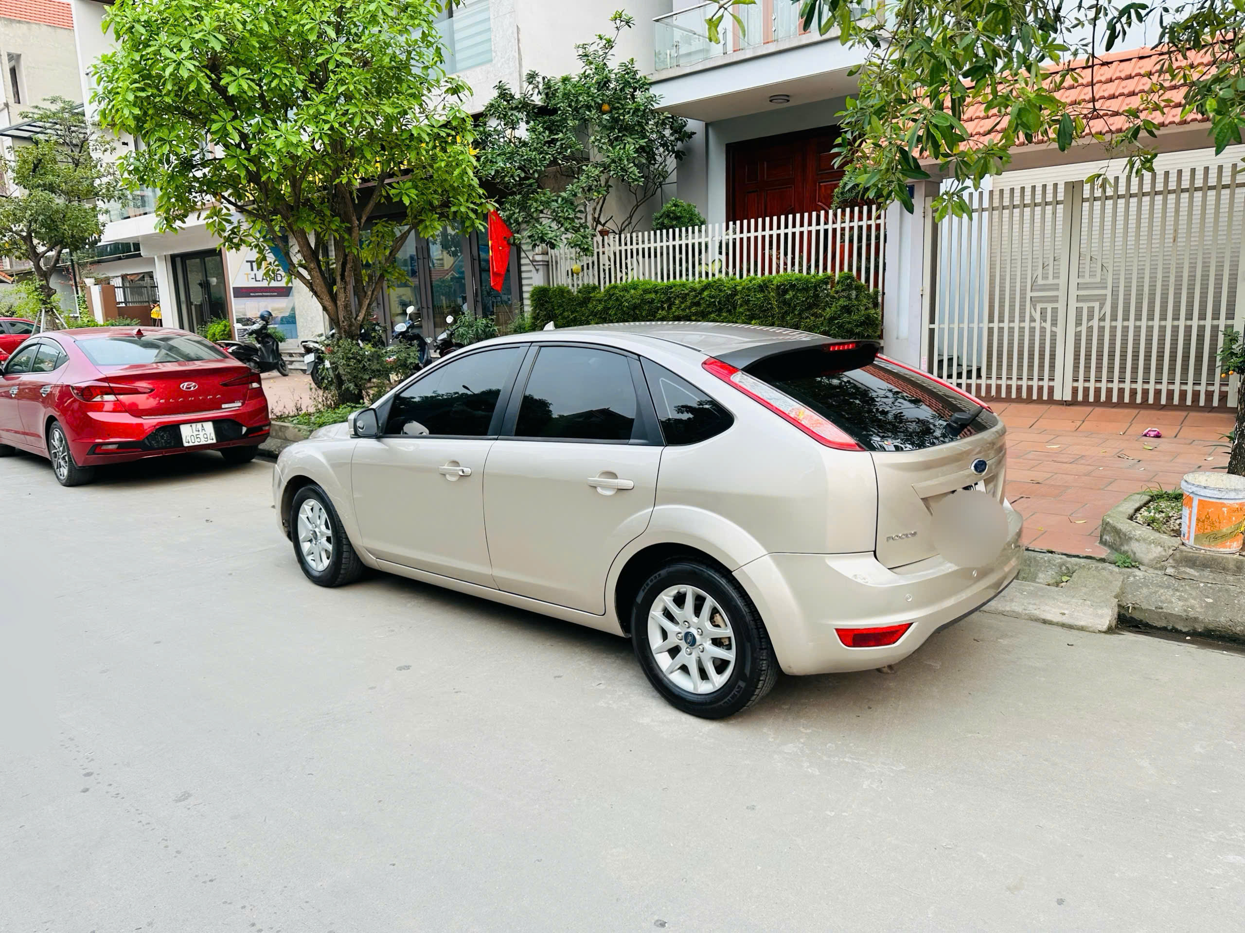 Chính Chủ Bán Ford Focus 2010 - Độ Full Option >300tr