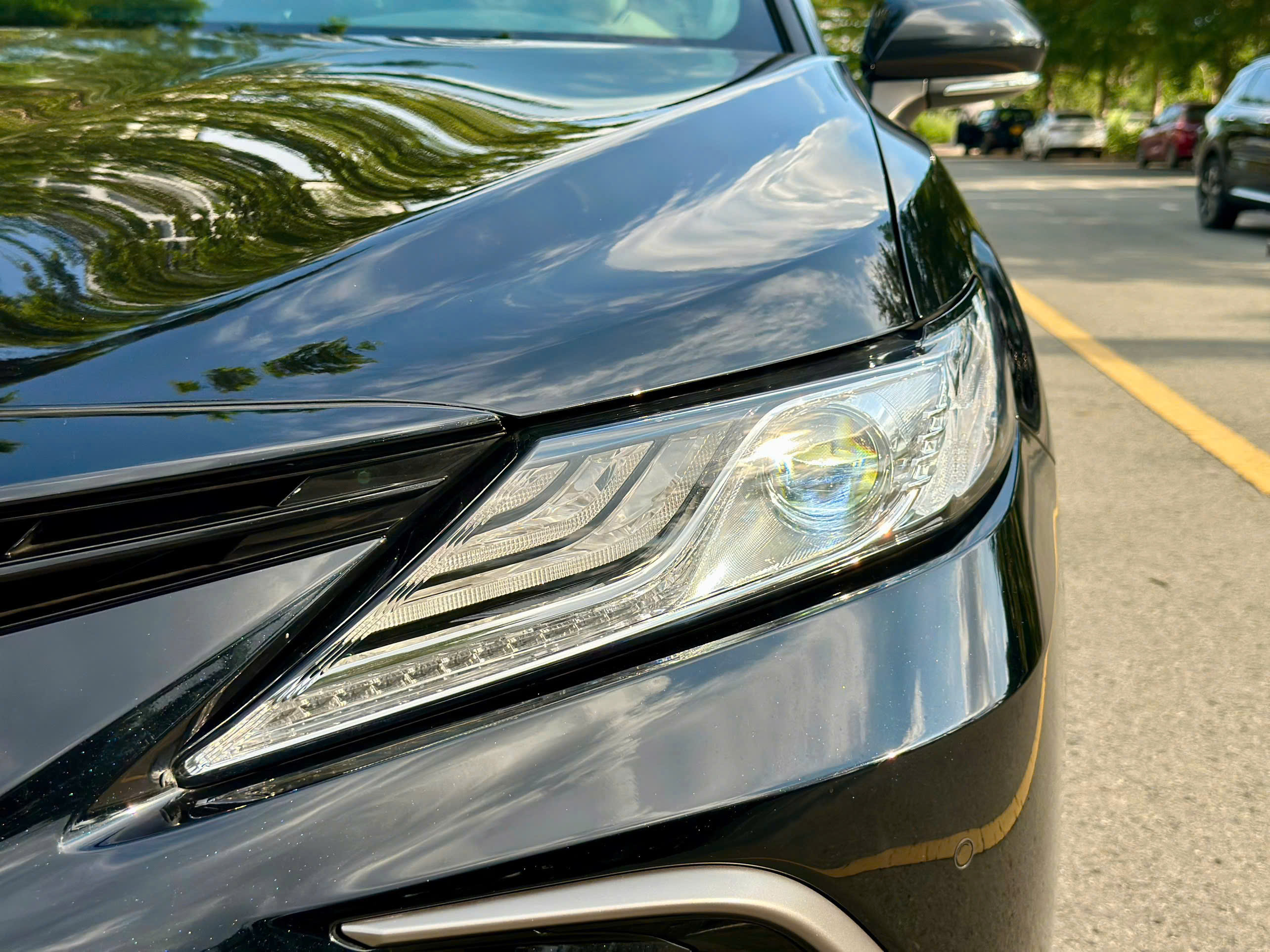 Bán ô tô Toyota Camry 2.0Q năm sản xuất 2023, màu đen, xe nhập