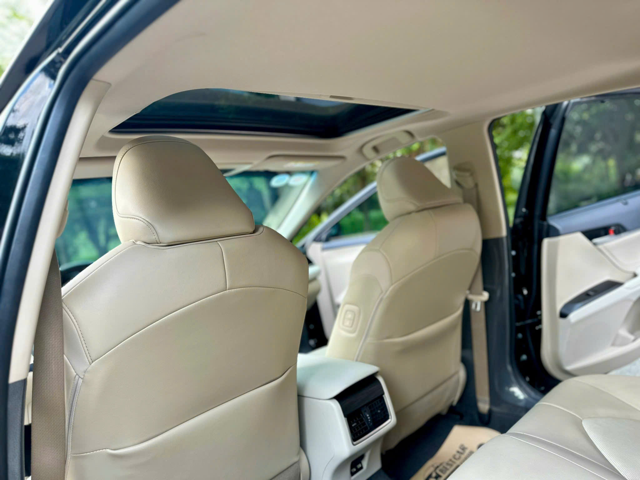 Bán ô tô Toyota Camry 2.0Q năm sản xuất 2023, màu đen, xe nhập