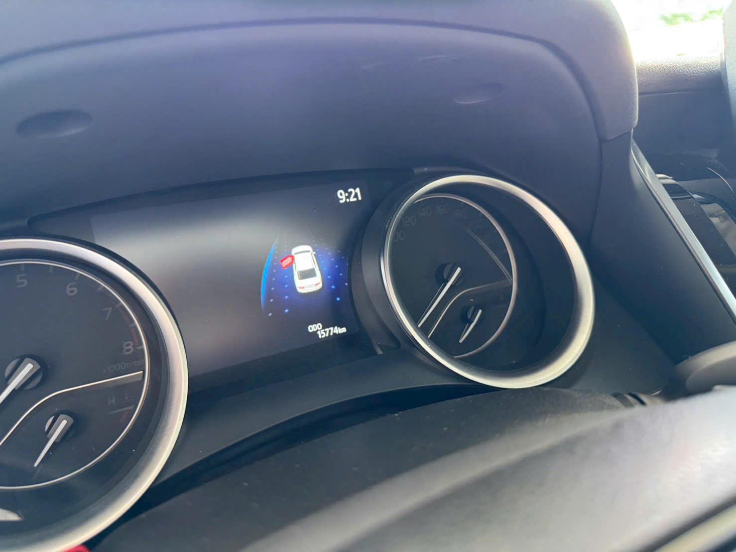 Bán ô tô Toyota Camry 2.0Q năm sản xuất 2023, màu đen, xe nhập