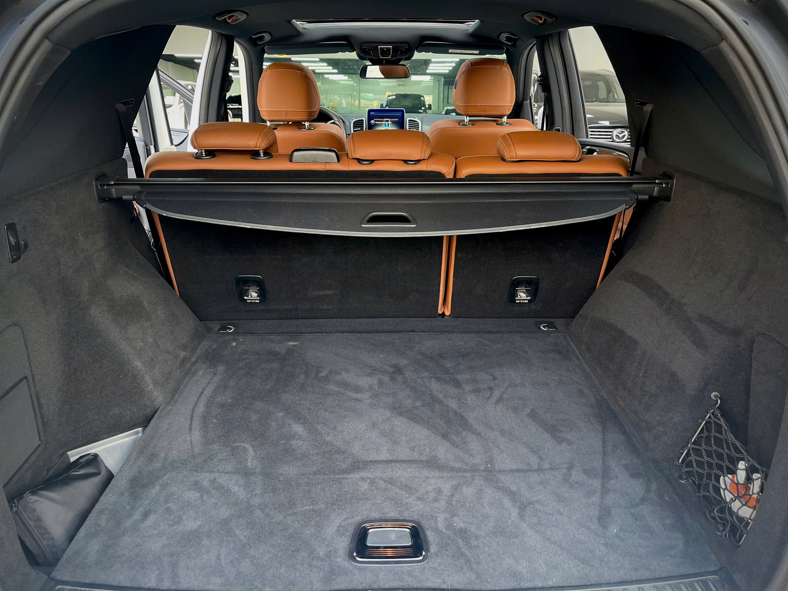 Cần bán Mercedes-Benz GLE-Class 400 4Matic năm sản xuất 2017, màu trắng, 1.099tỉ