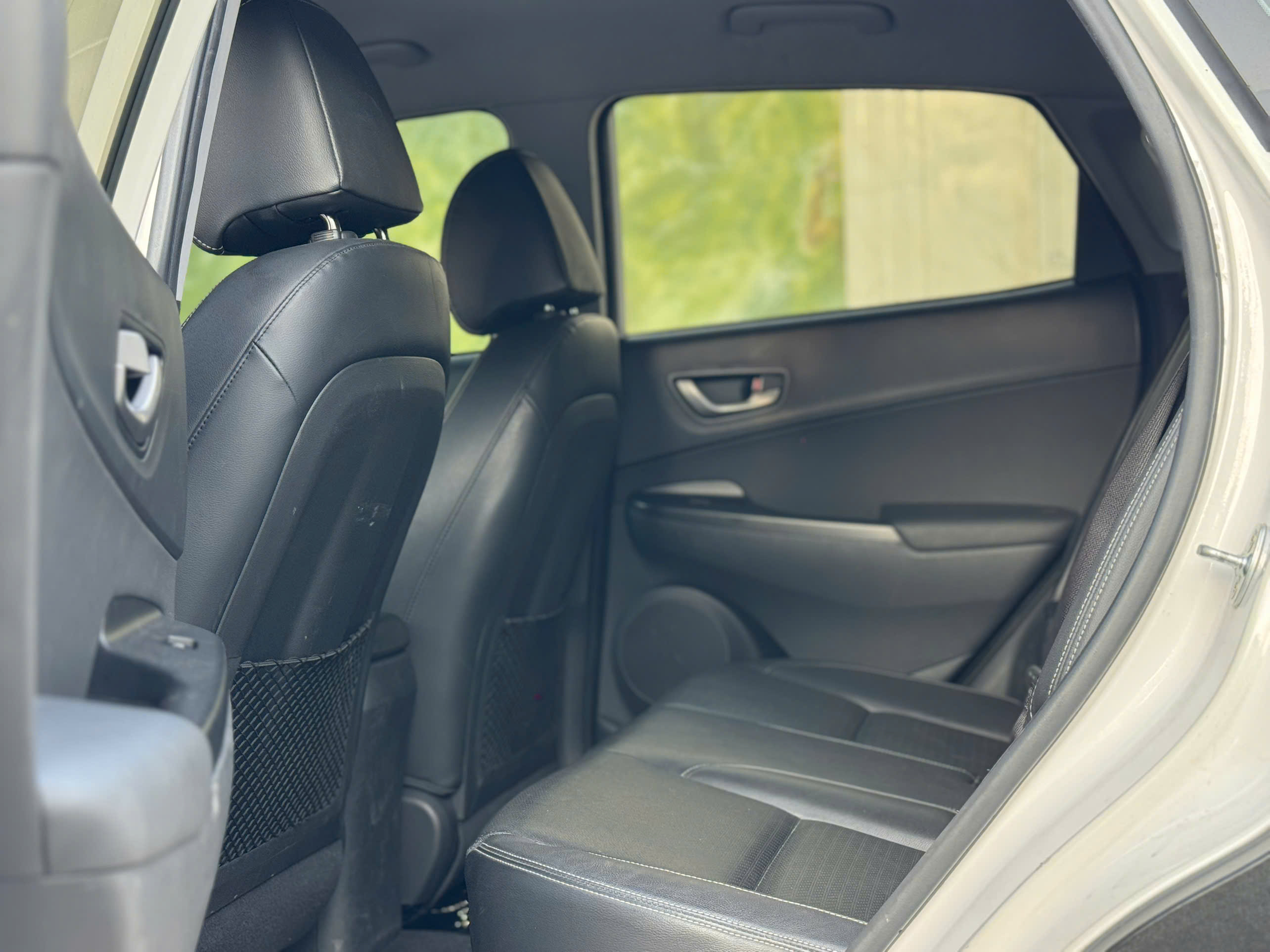 Bán ô tô Hyundai Kona Đặc Biệt 2.0 AT sản xuất 2022, màu trắng, 530tr