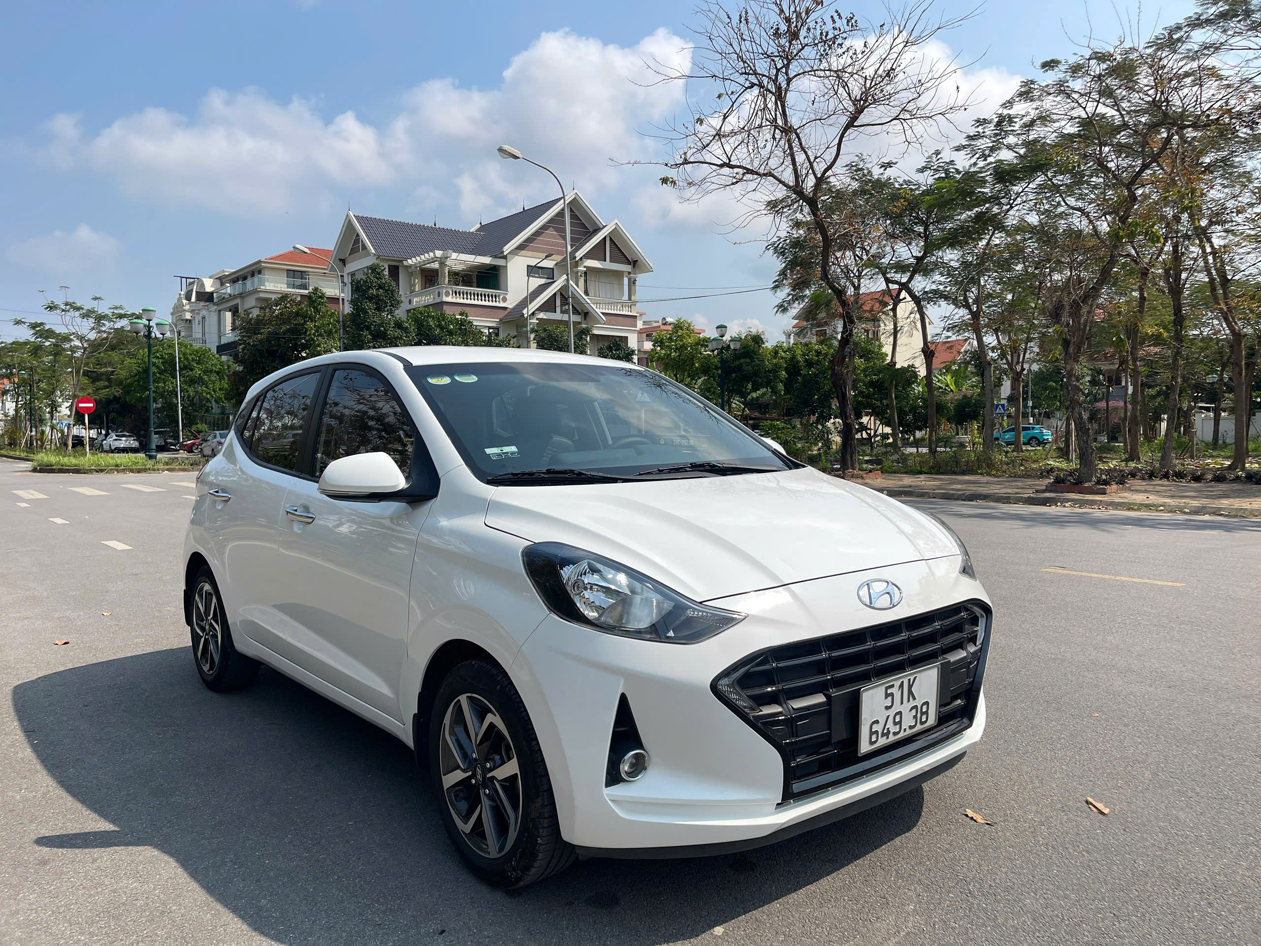 Cần bán i10 2023 at bản đủ 1.2,xe 1 chủ từ đầu