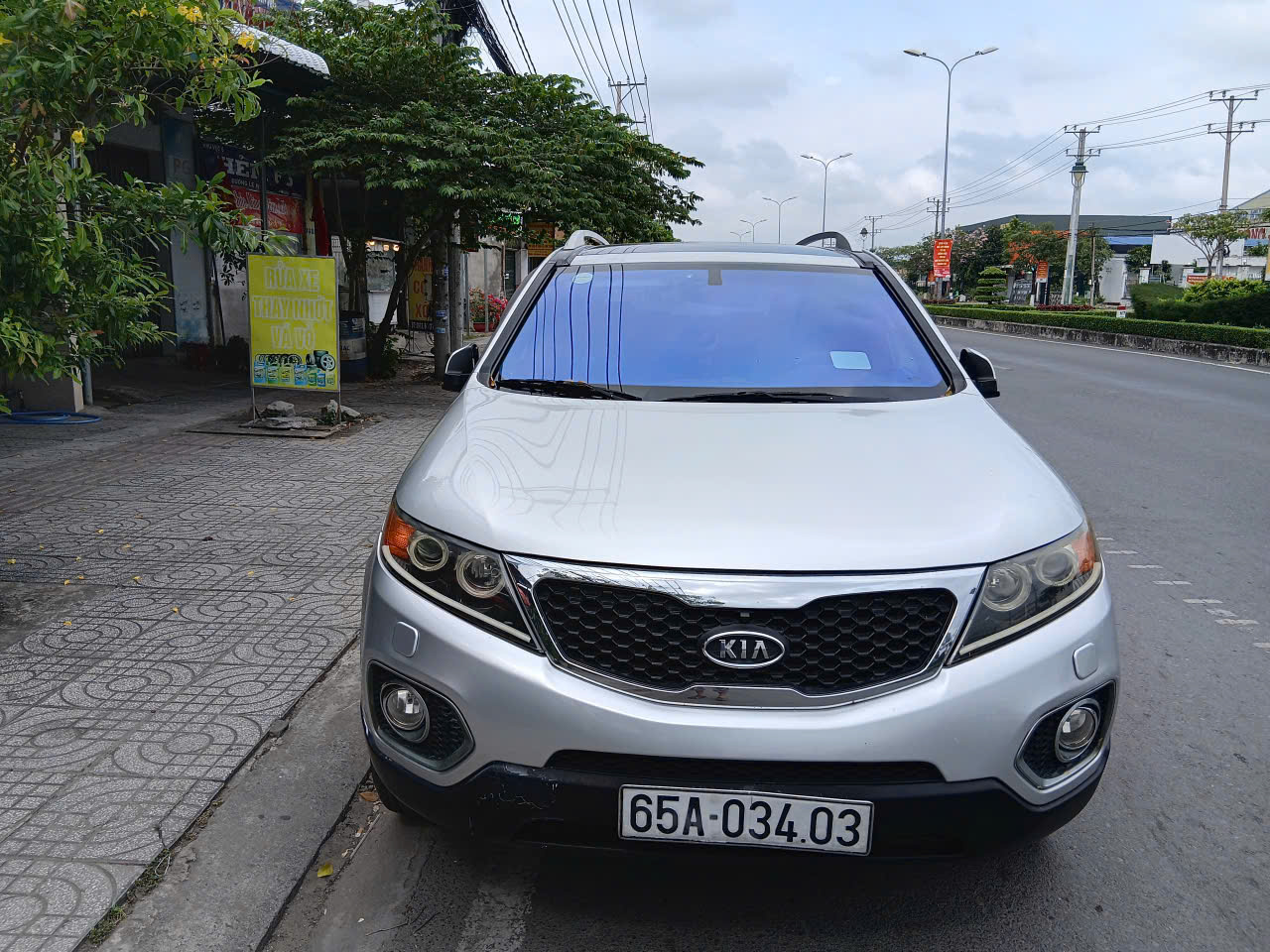 Kia Sorento 2013 2.4 bản cao cấp AWD 02 cầu bốn bánh chủ động toàn thời gian