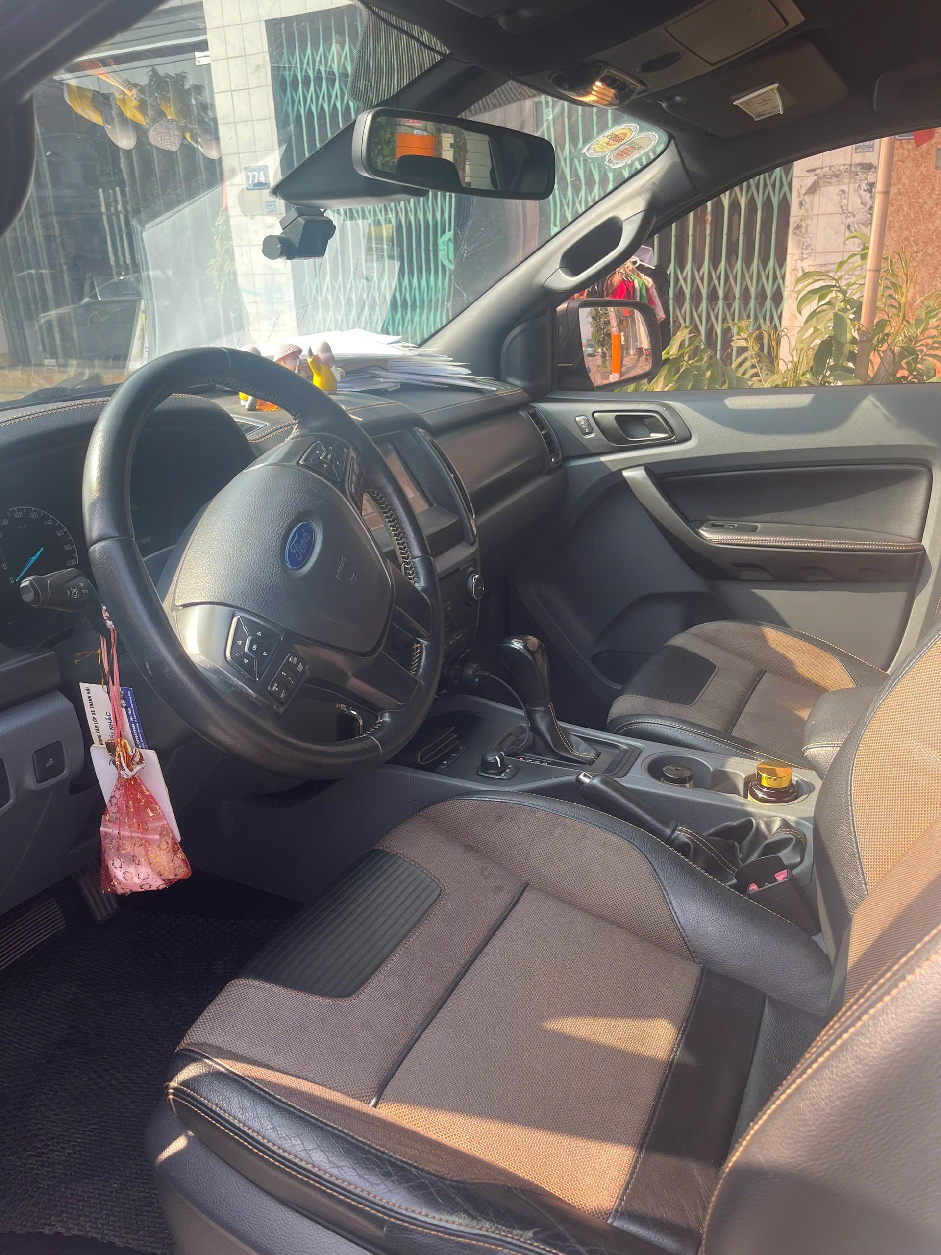 Bán Ford Ranger Wildtrak 3.2 – Cuối 2016 – 4wd – Máy Dầu