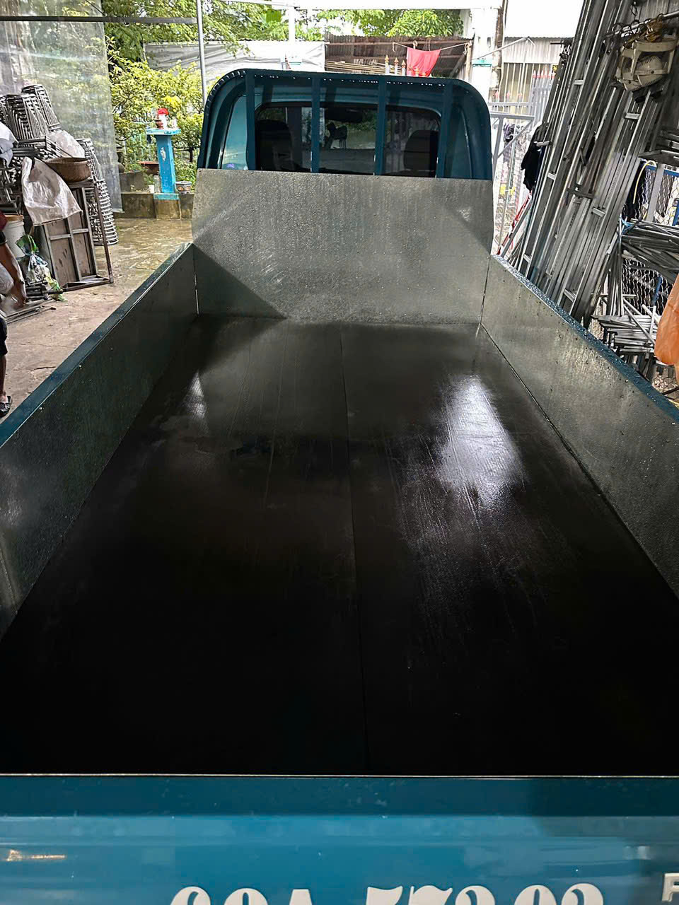 Lắp theo yêu cầu lót sàn xe tải và bán tải, đội ngũ tay nghề kỹ thuật cao  kích thước chuẩn đét vuông vắn thời trang