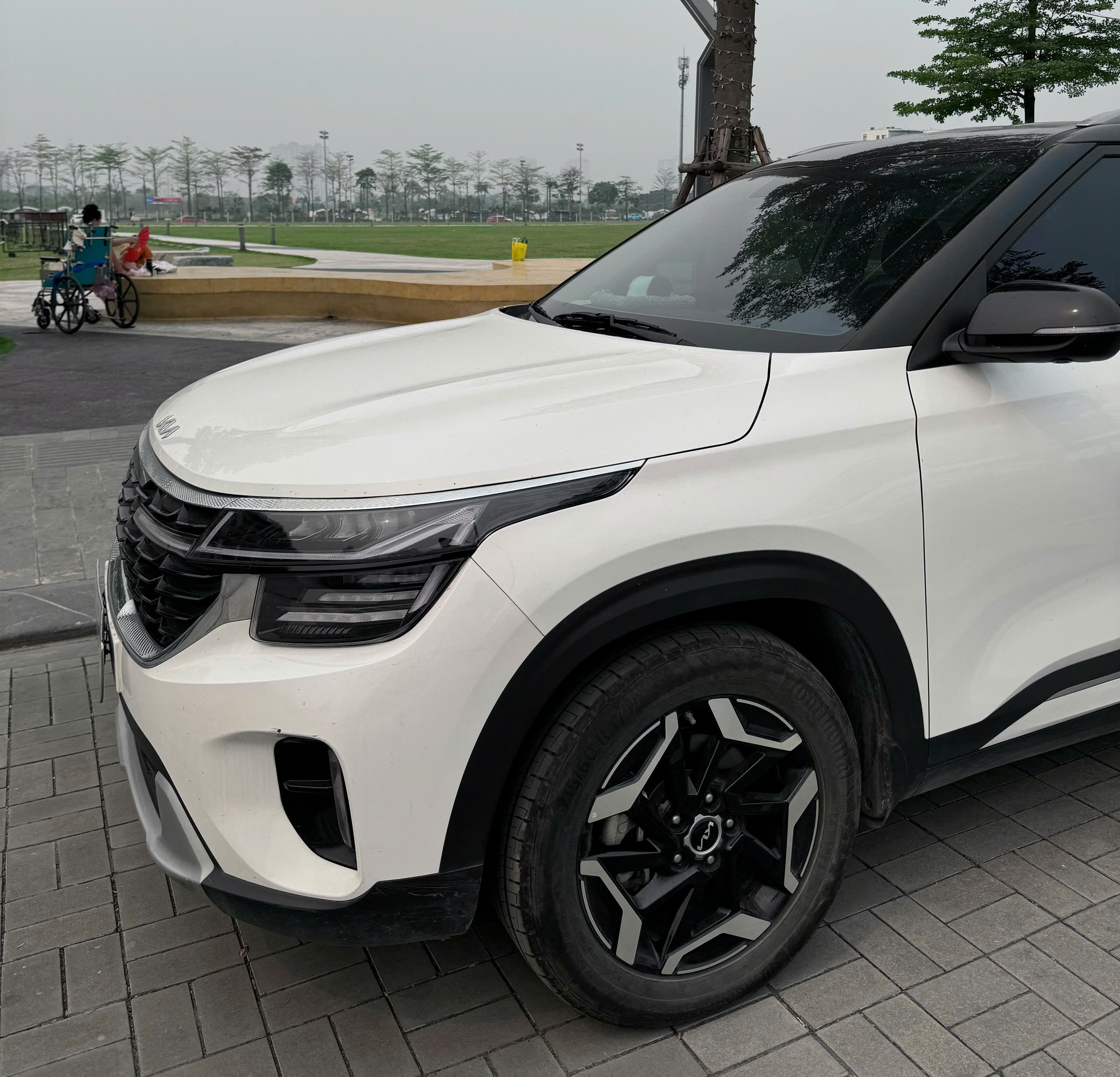 Em đang cần bán Kia Seltos 1.5 Premium 2024