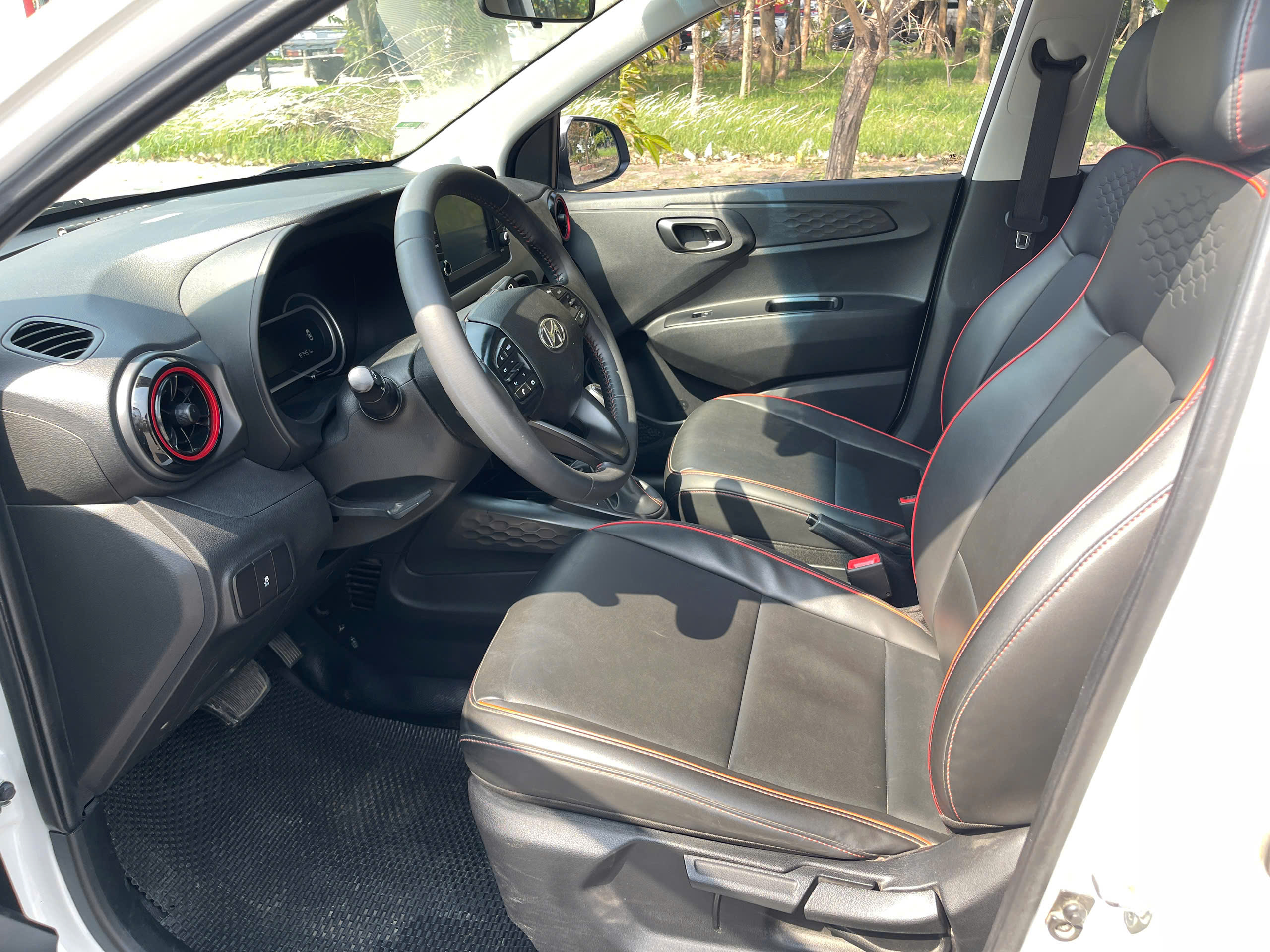 Cần bán i10 2023 at bản đủ 1.2,xe 1 chủ từ đầu