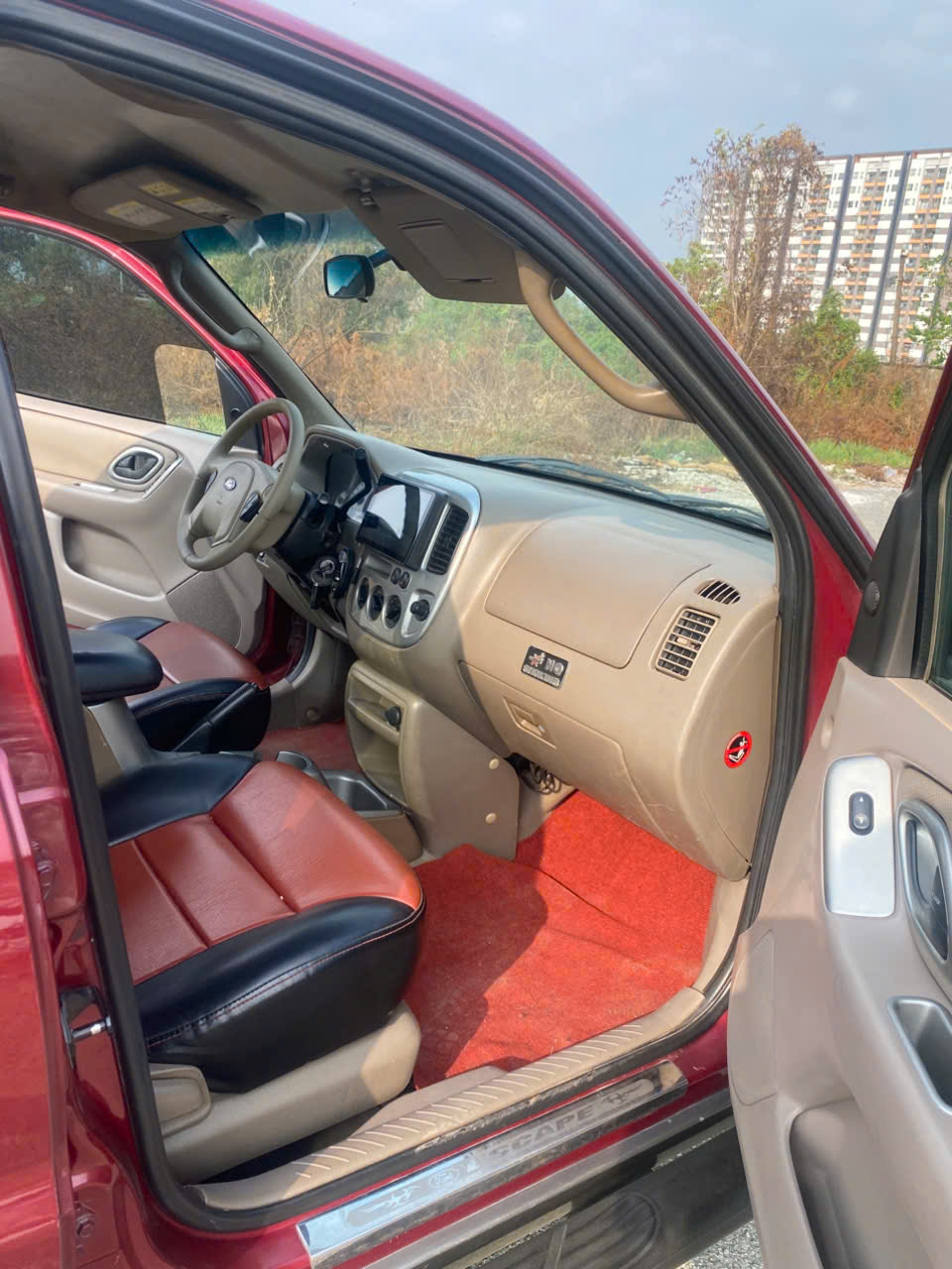 Ford Escape 2002 – Bản máy 3.0 V6 mạnh mẽ, vận hành êm ái