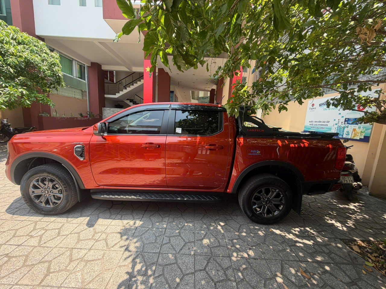 Bán Ford Xls 2 Cầu – Số Tự Động – Xe Như Mới