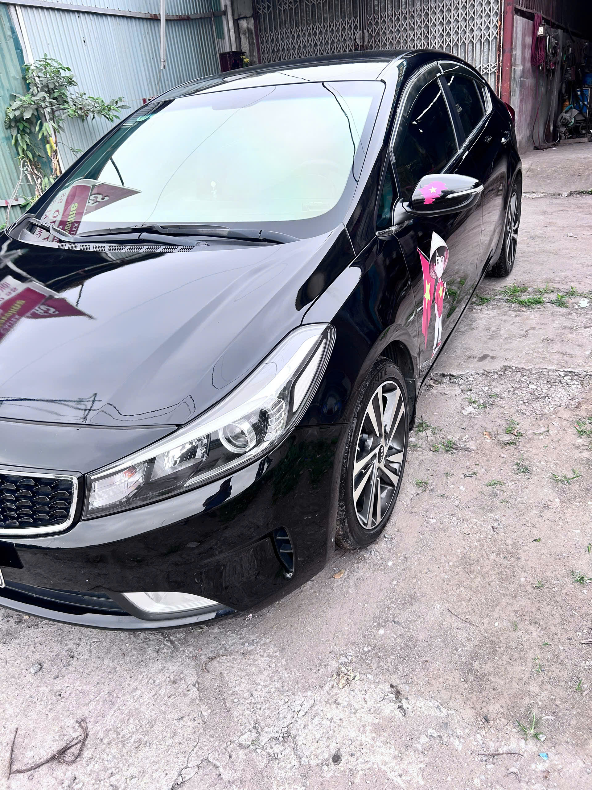 Kia Cerato 2017 bản số sàn, xe cá nhân sử dụng kỹ nên còn rất đẹp.