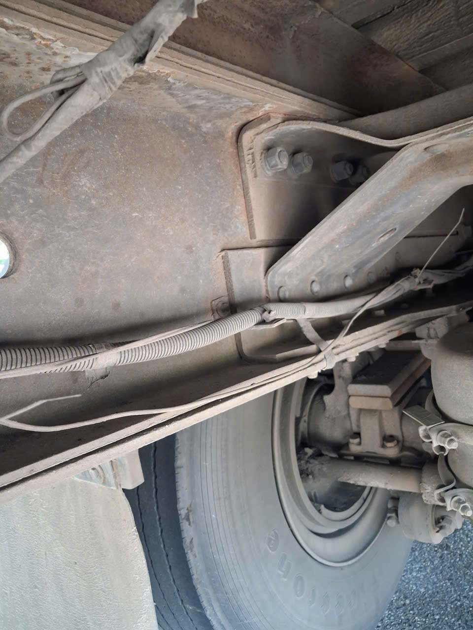 Bán Xe Dongfeng Hoàng Huy 3 Chân Cầu Thật – Sx 2015