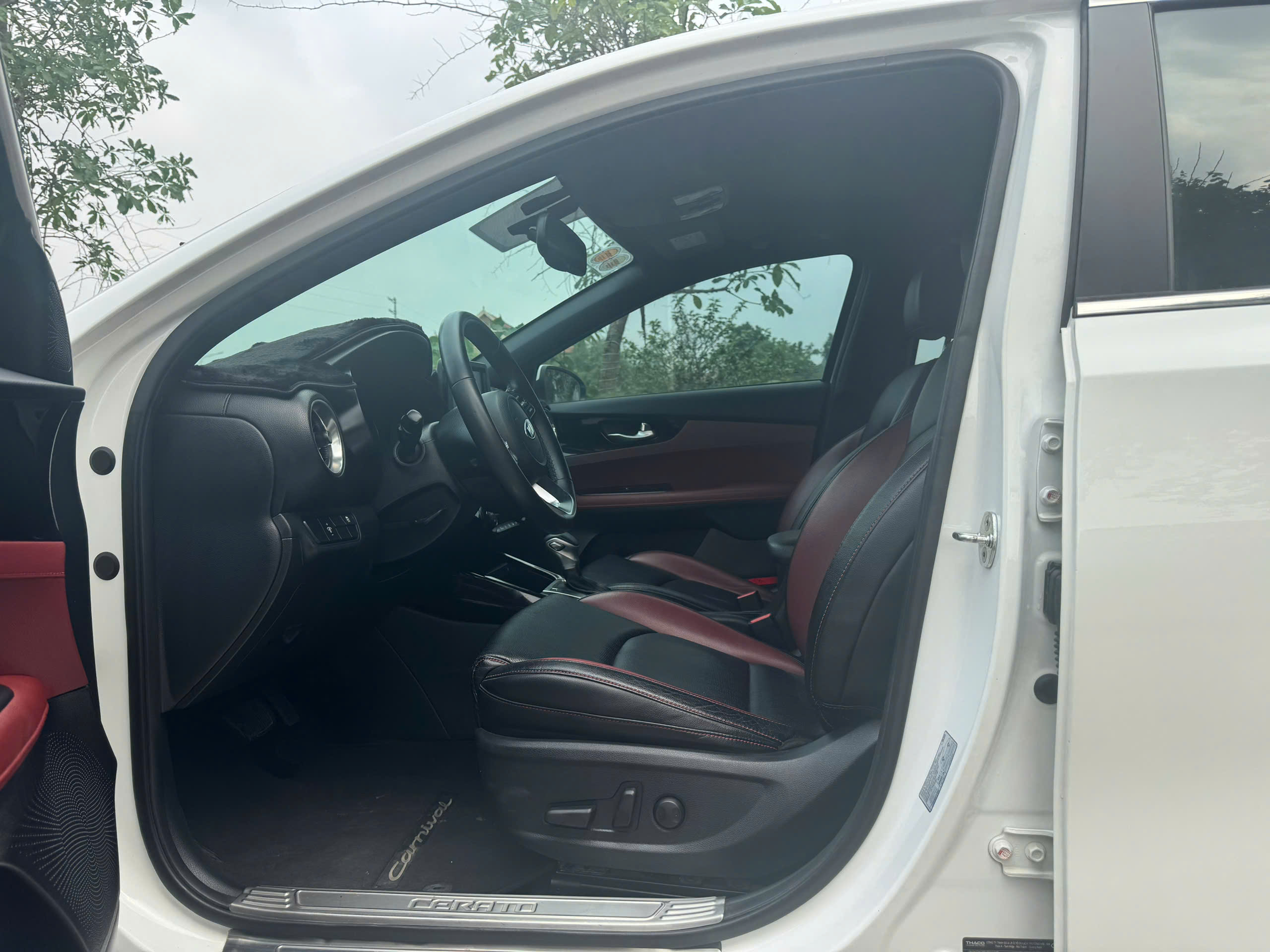 Bán Xe 2019 Bản Premium – Giá Tốt