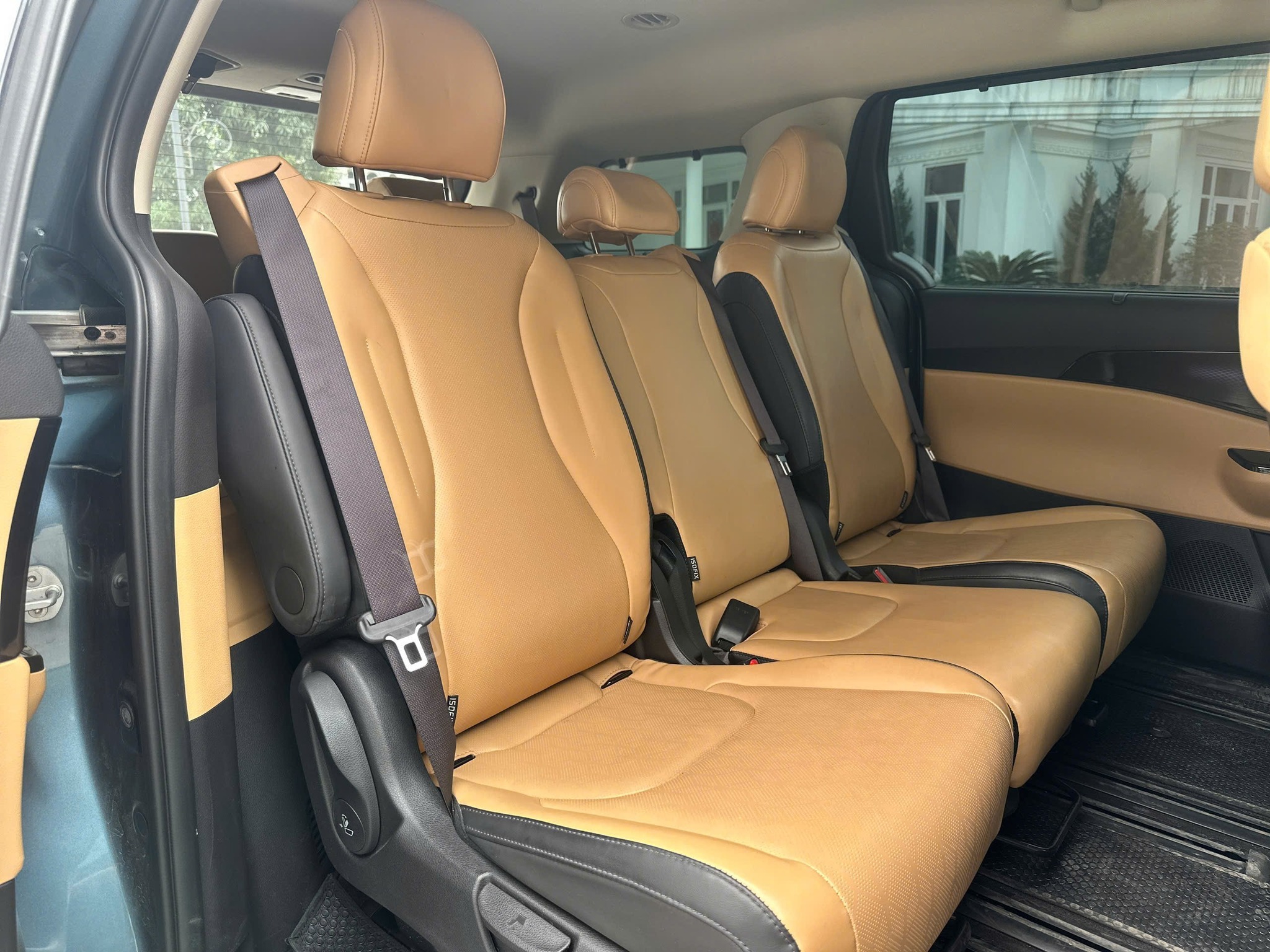 Cần bán Kia Carnival Premium 2.2D 8S sản xuất 2022, màu xanh lục