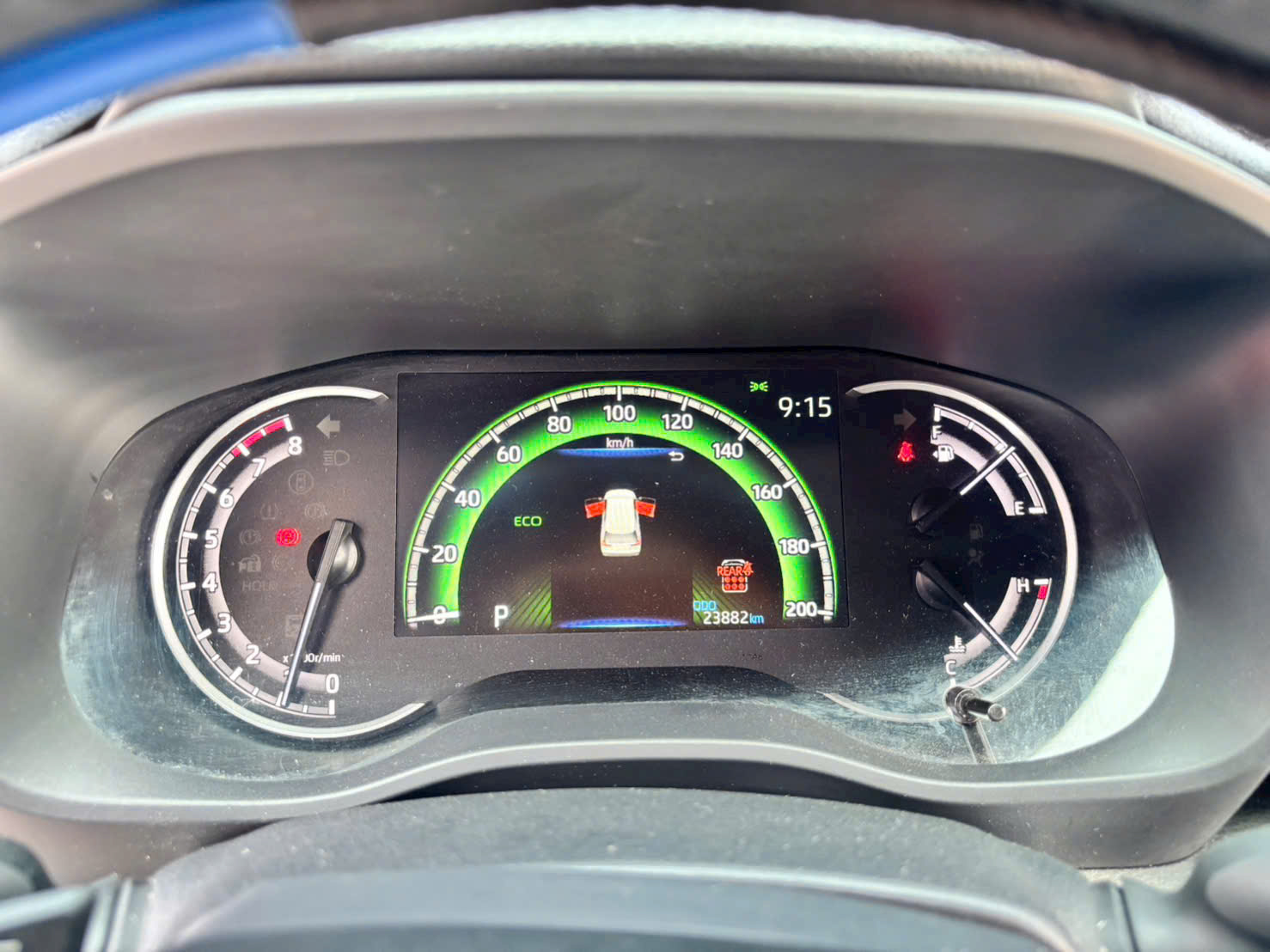 Innova Cross V 2025 ♦  Màu Nâu ► Giá bán 830tr có thương lượng