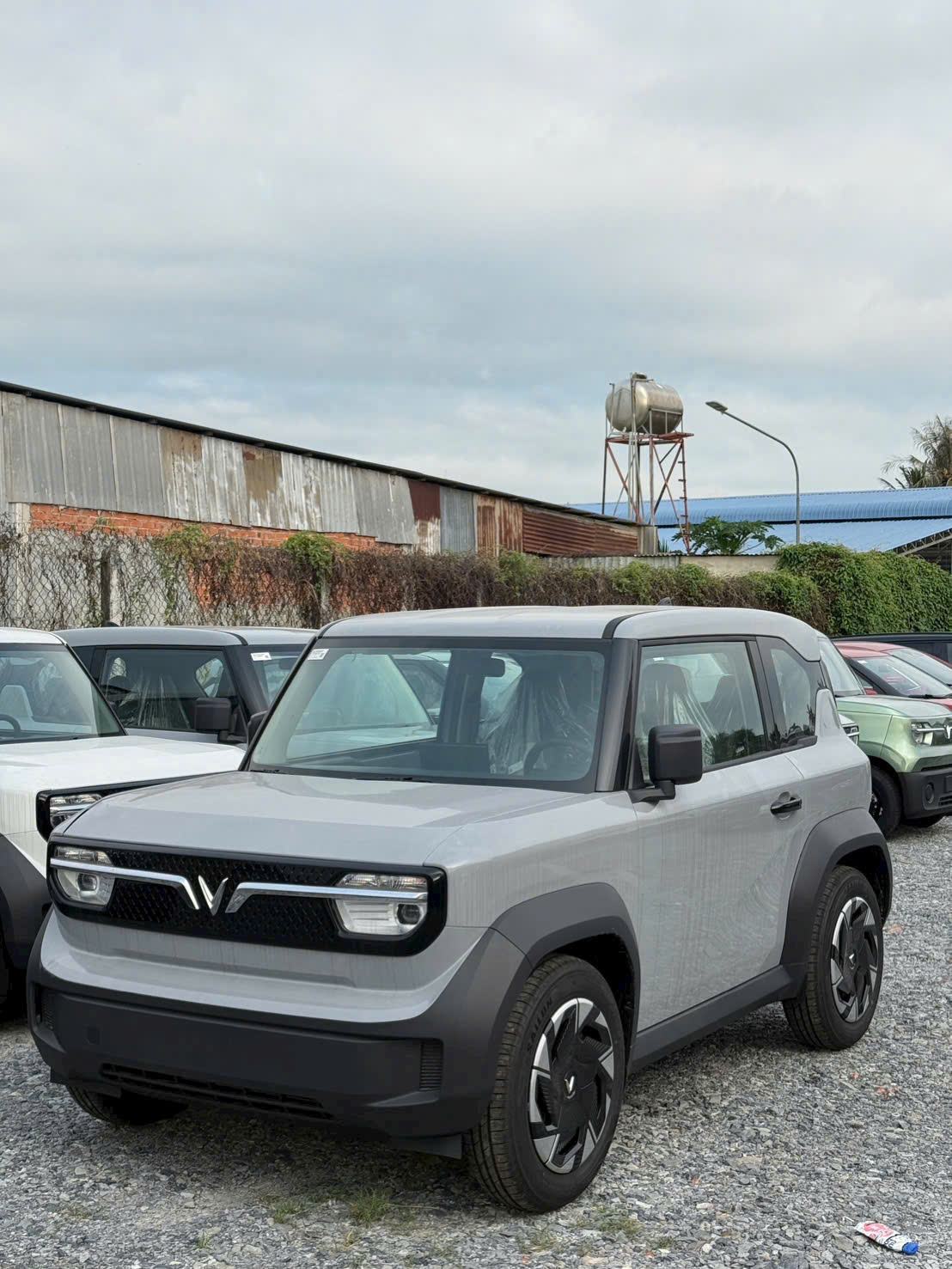 Giá Xe VinFast VF3 Plus Màu Xám Tại Đồng NAi Giao Ngay