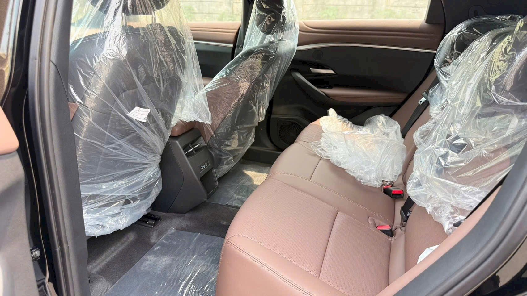 Giá Xe VinFast VF7 PLus Tại Đồng Nai, XE Sẵn COC Giao Ngay Đủ Màu, Nhiều ƯU Đãi