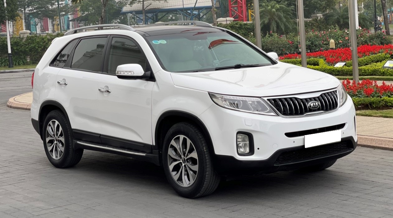 Bán Kia Sorento DATH Full máy dầu sản xuất 2019, màu trắng