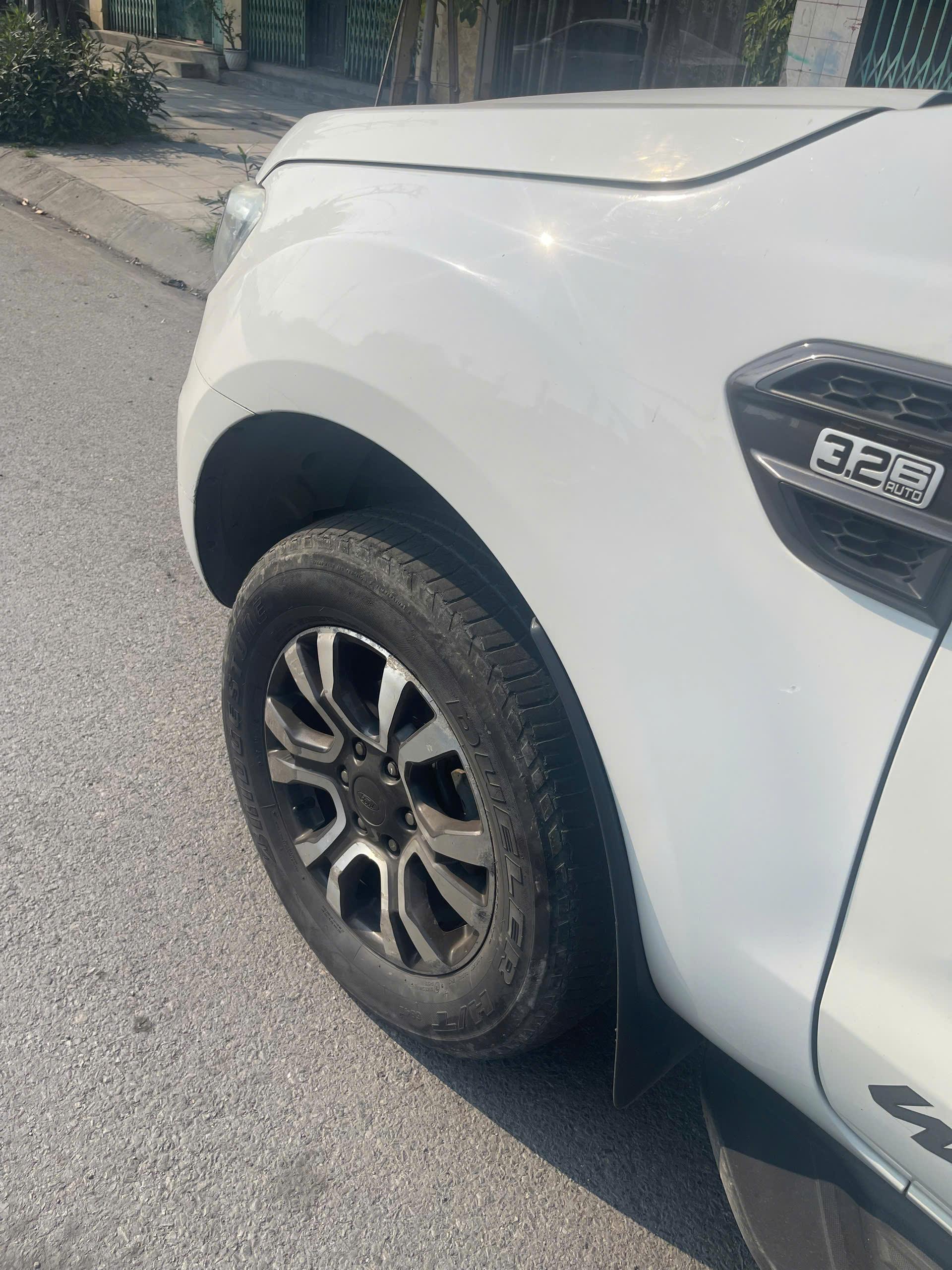 Bán Ford Ranger Wildtrak 3.2 – Cuối 2016 – 4wd – Máy Dầu