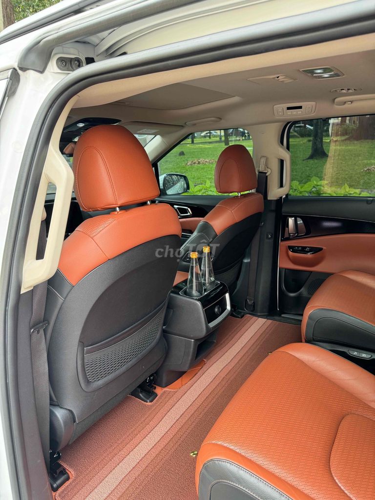 Bán Kia Carnival Signature 2021 – Logo Mới – Trắng Tinh Tế