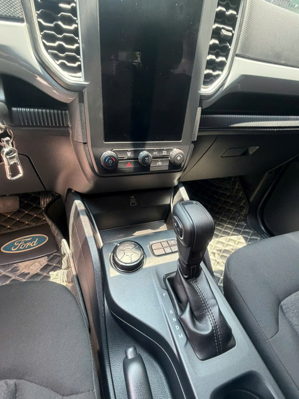 Bán Ford Xls 2 Cầu – Số Tự Động – Xe Như Mới