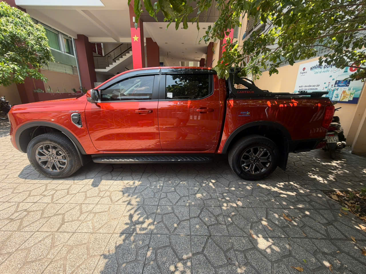 Bán Ford Xls 2 Cầu – Số Tự Động – Xe Như Mới