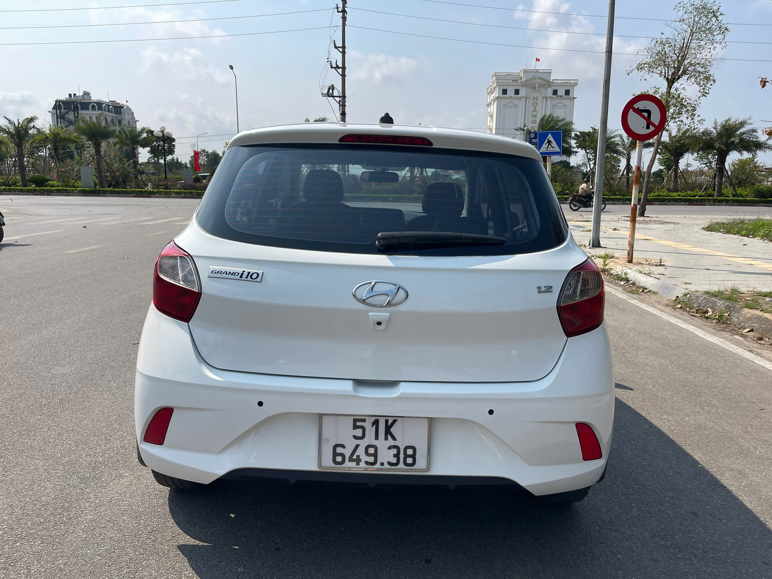 Cần bán i10 2023 at bản đủ 1.2,xe 1 chủ từ đầu