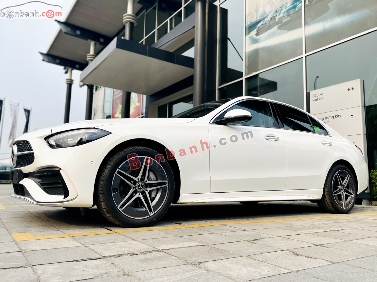 Bán ô tô Mercedes Benz C class C300 AMG - 2025 - xe mới