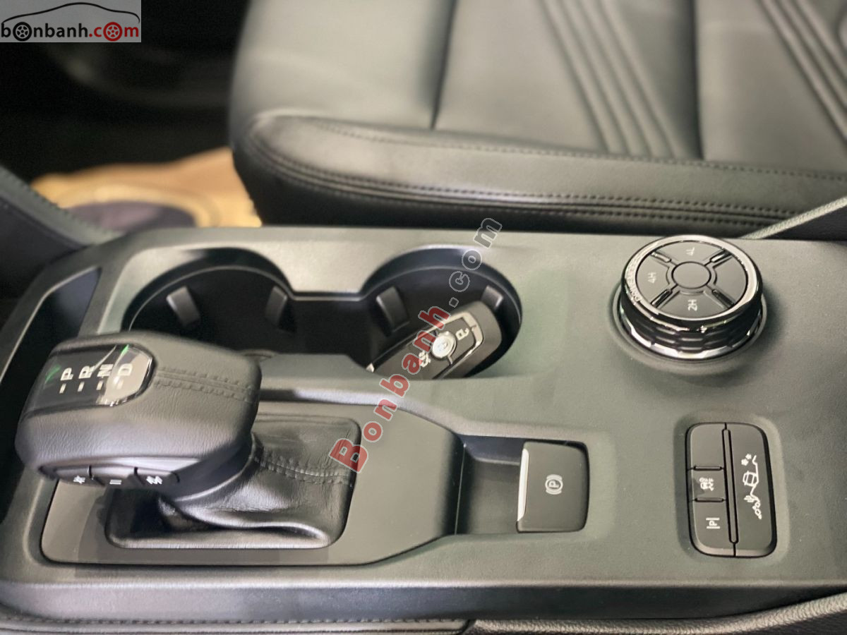 Bán ô tô Ford Everest Titanium Plus 2.0L 4x4 AT - 2026 - xe mới