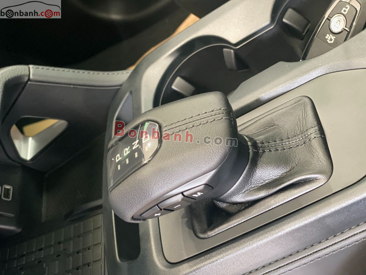 Bán ô tô Ford Everest Titanium Plus 2.0L 4x4 AT - 2026 - xe mới