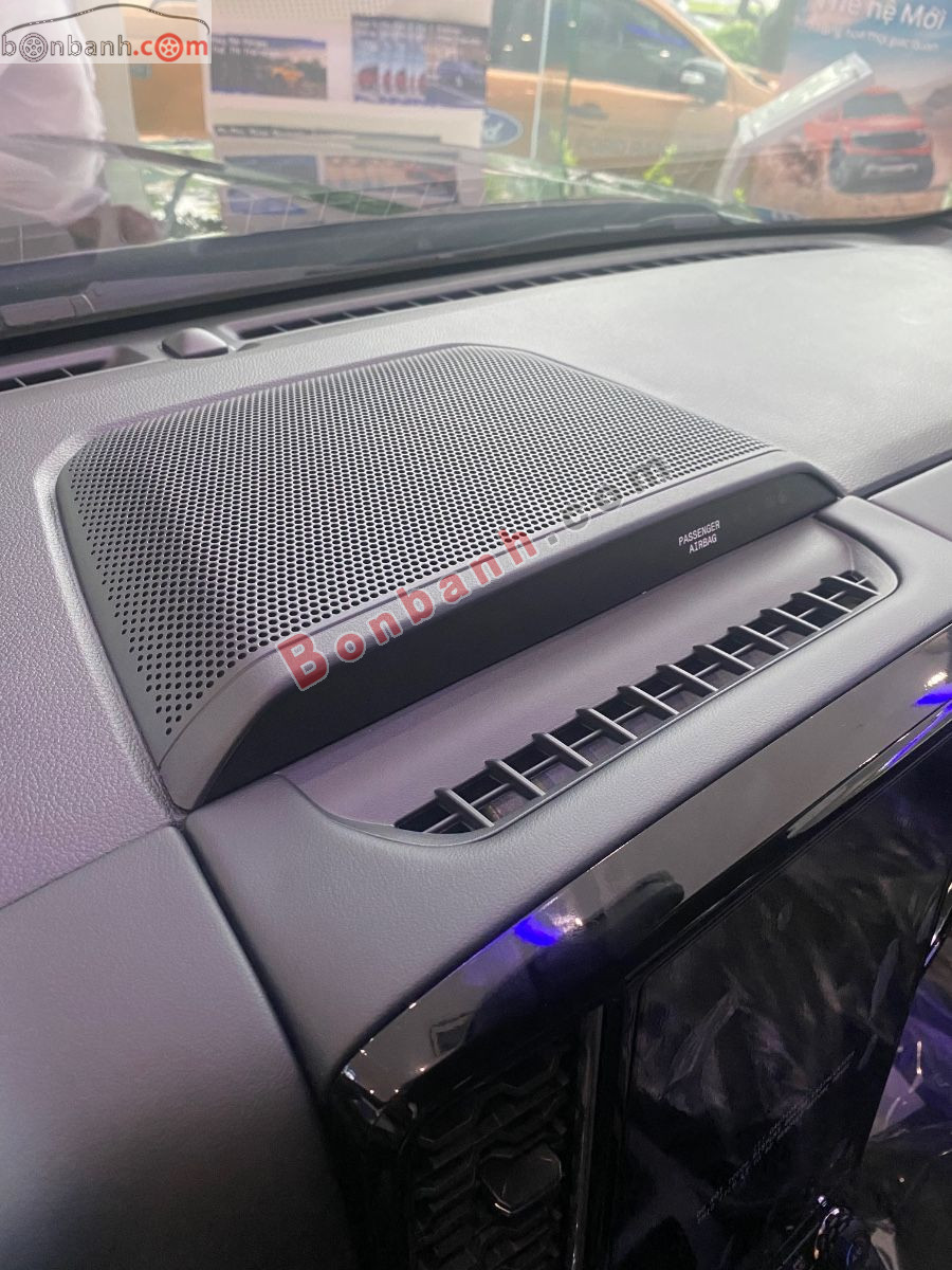 Bán ô tô Ford Everest Platinum 2.0L 4x4 AT - 2026 - xe mới