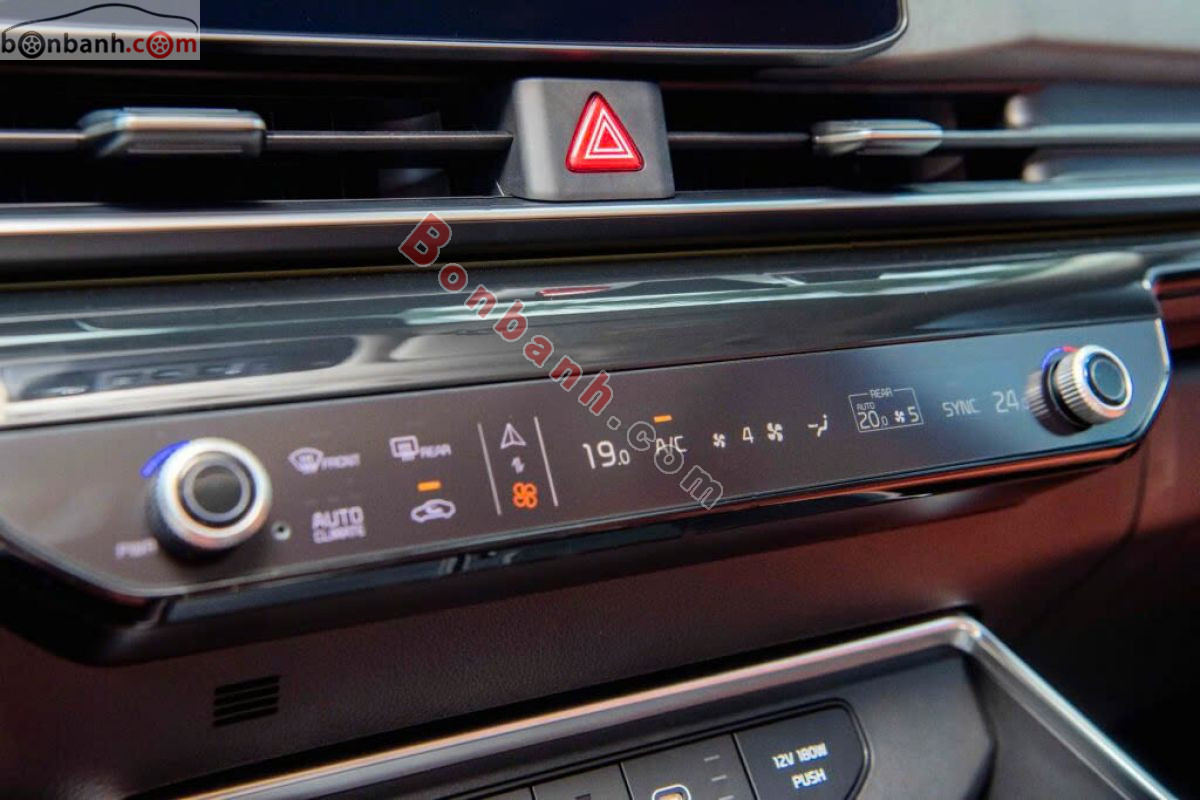 Bán ô tô Kia Carnival Signature 1.6 Turbo HEV 7S - 2026 - xe mới